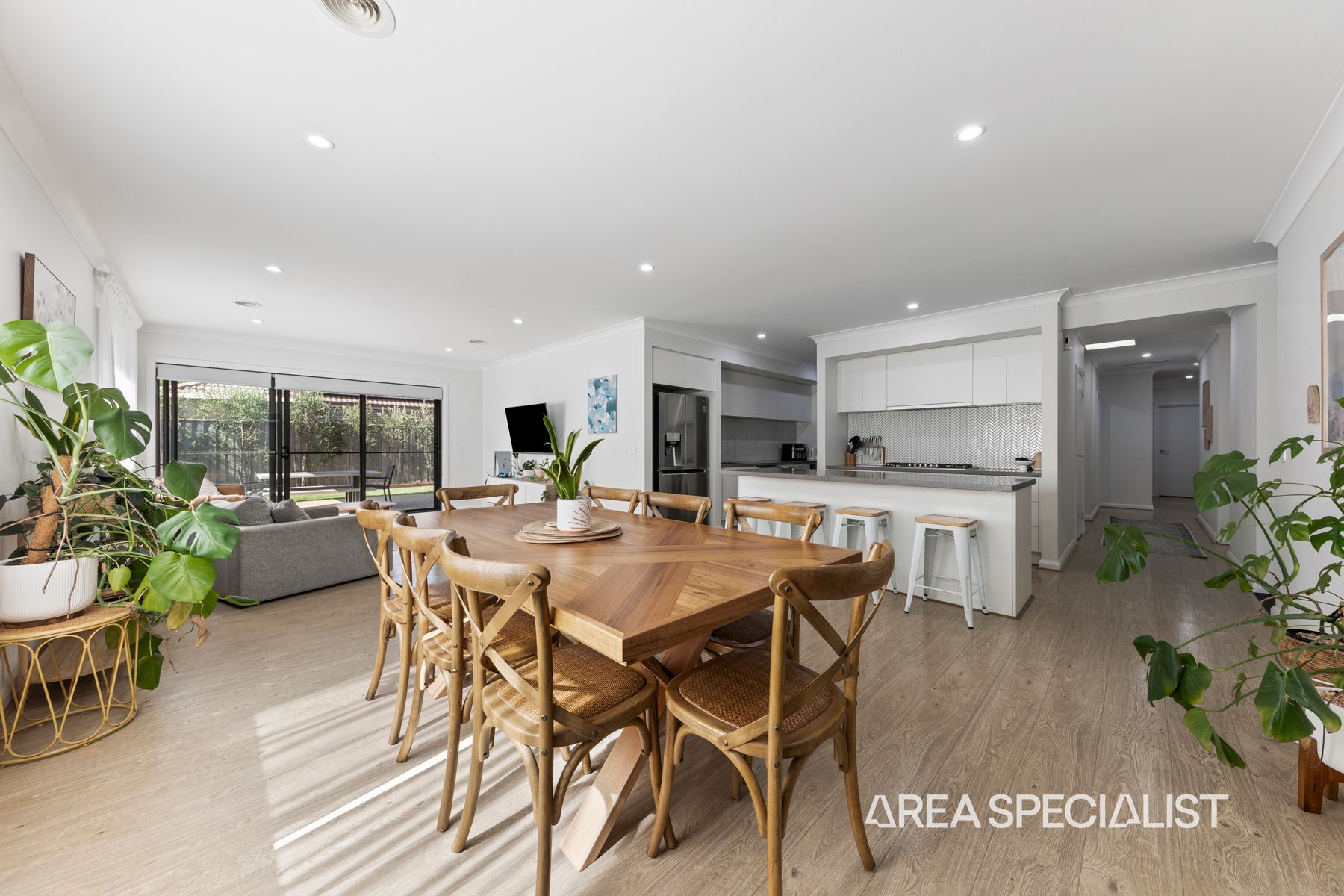 8 Fox Road, Koo Wee Rup, Koo Wee Rup - Thumbnail 4