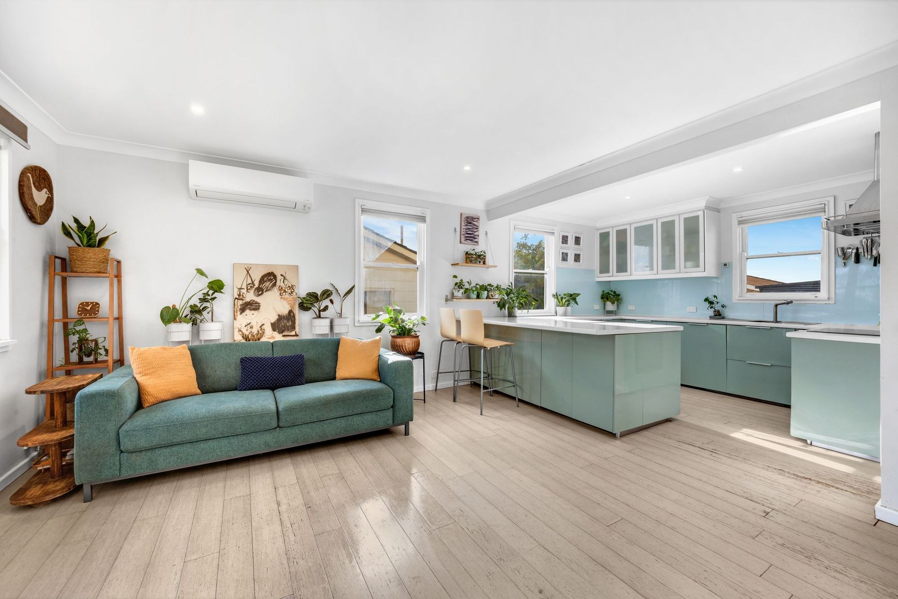 86 Crest Road, Queanbeyan - Thumbnail 4
