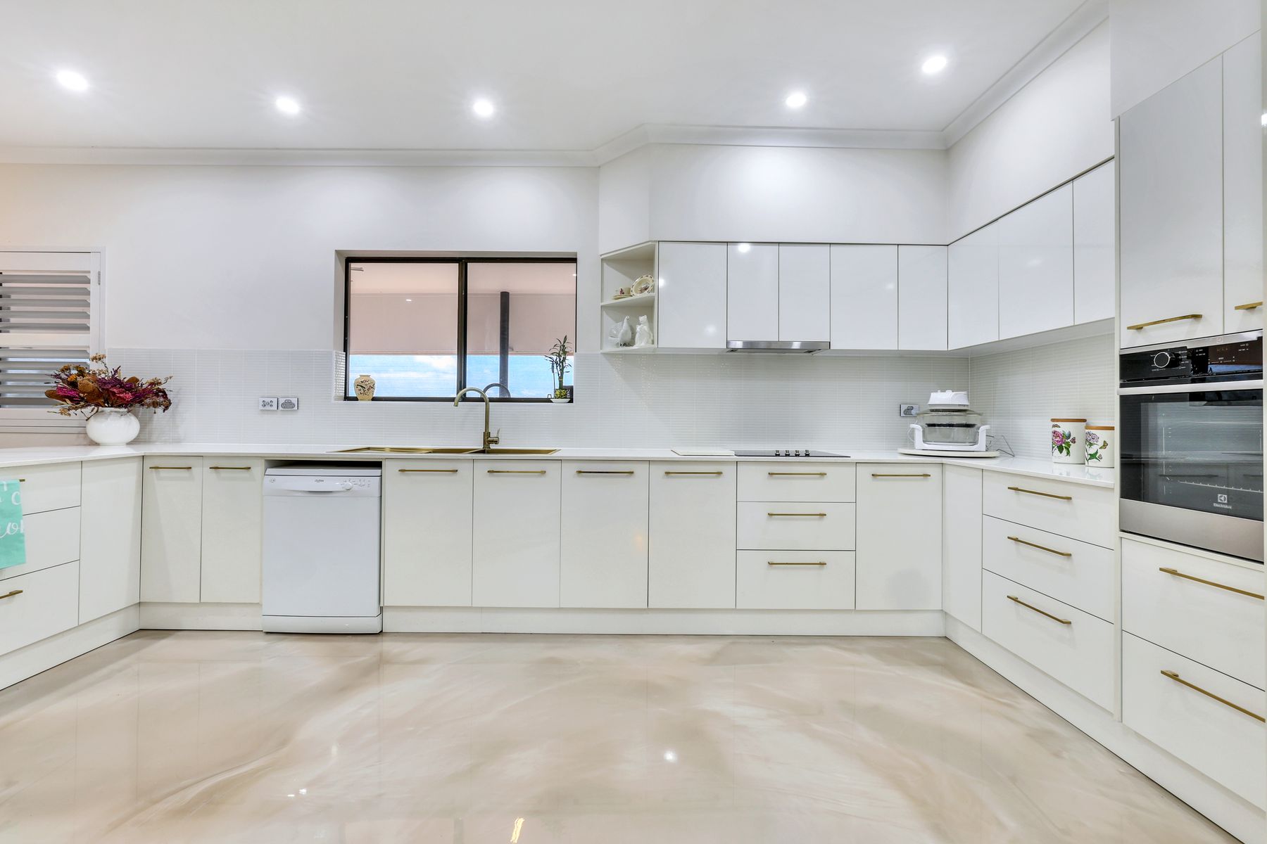 11/186 Smith Street, Larrakeyah NT 0820, Larrakeyah - Thumbnail 2