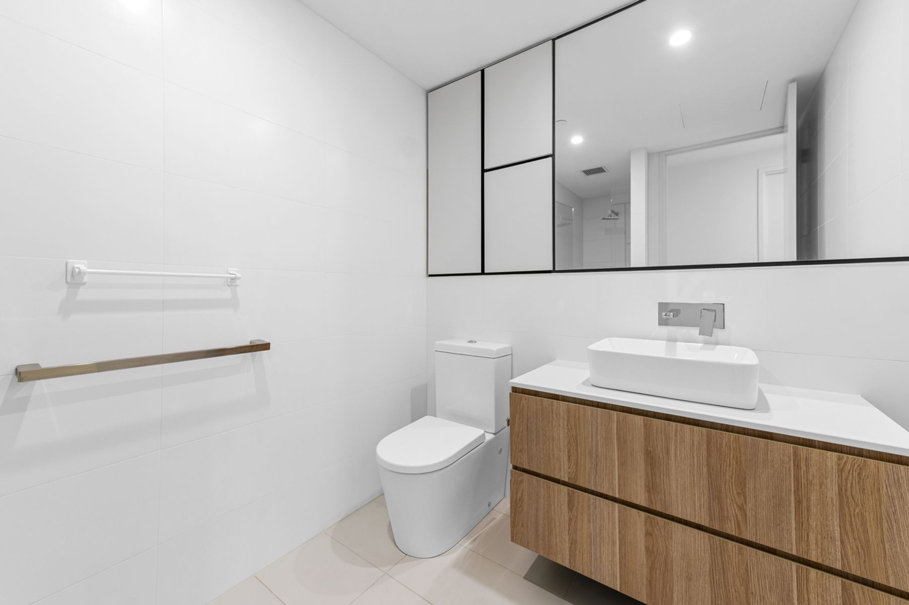 211/2 Elland Avenue, Box Hill, VIC 3128, Box Hill - Thumbnail 4