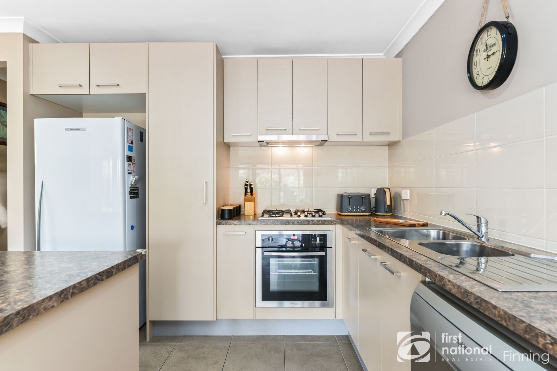 6 Townsend Avenue, Clyde VIC 3978, Clyde - Thumbnail 7