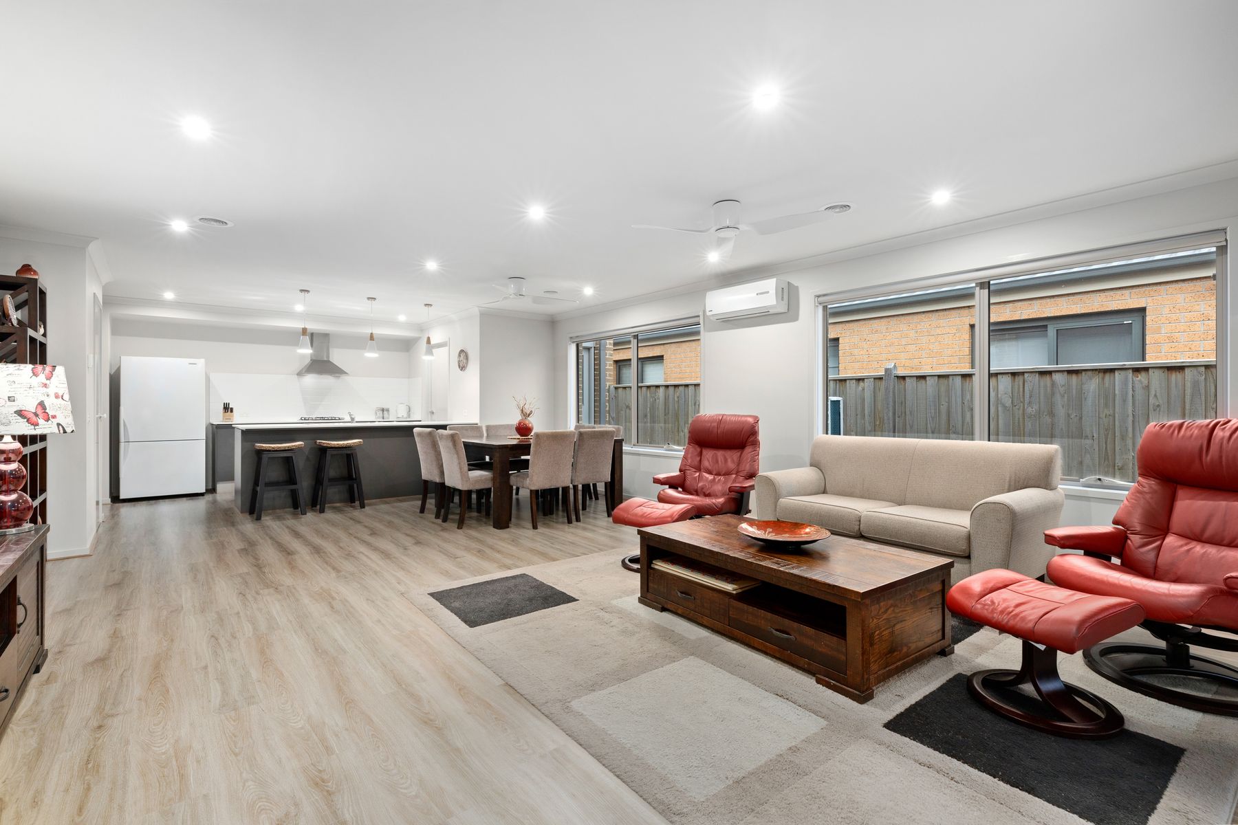 7 Wilmington Avenue, Cranbourne West, VIC 3977, Cranbourne West - Thumbnail 2