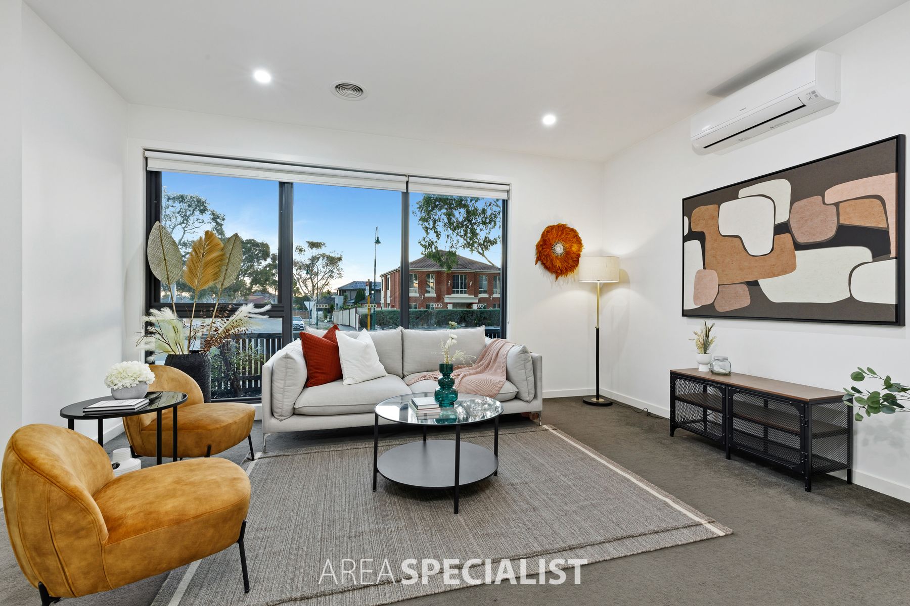 82A Hutchinson Drive, Lynbrook, VIC 3975, Lynbrook - Thumbnail 2