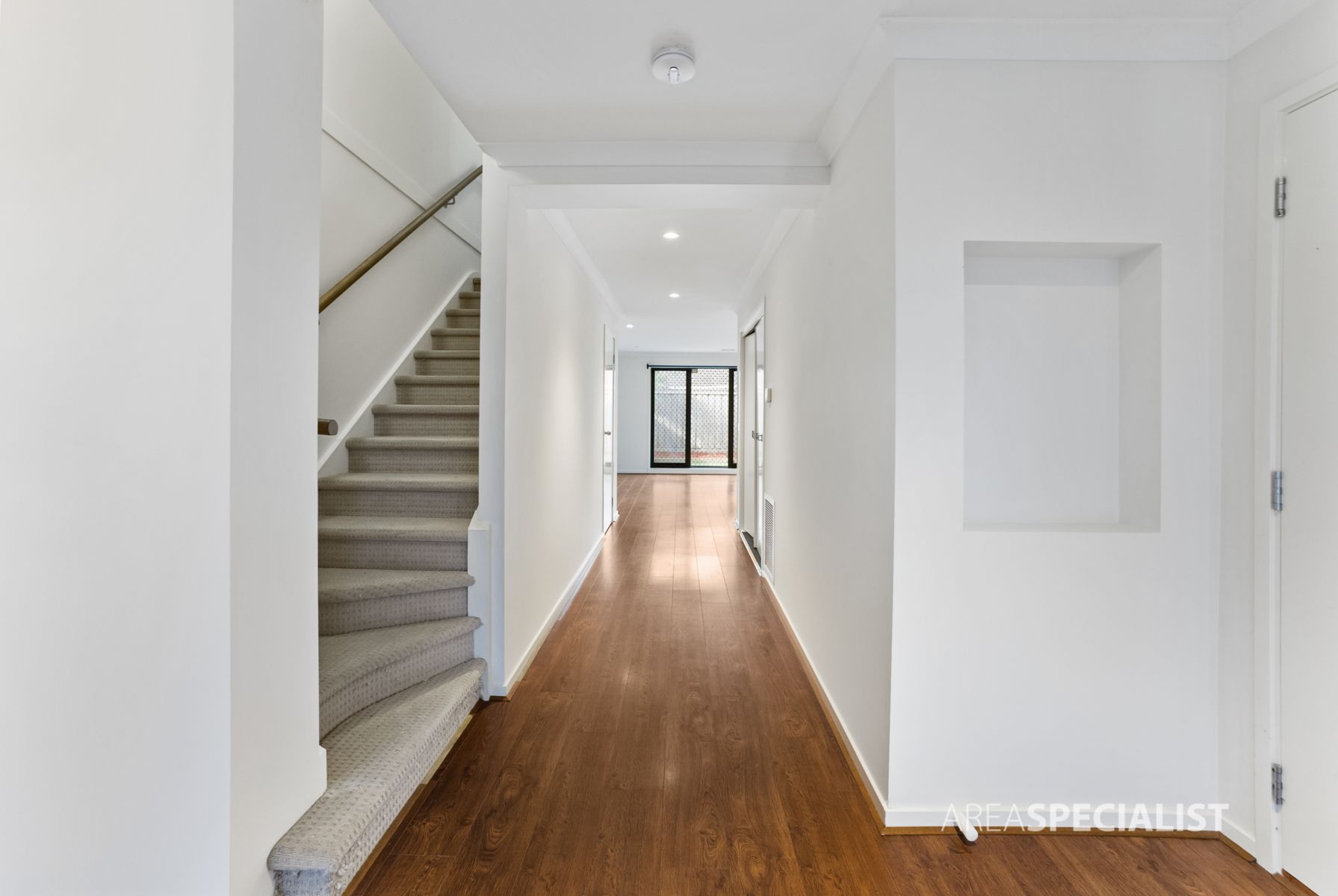 35 Attunga Grove, Werribee, VIC 3030, Werribee - Thumbnail 4