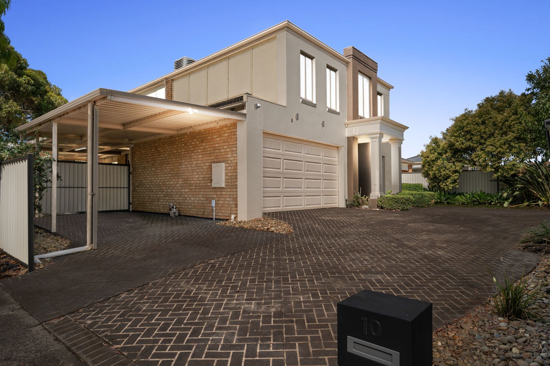 10 Edgewater Circuit, Cairnlea, VIC 3023, Cairnlea - Image 1