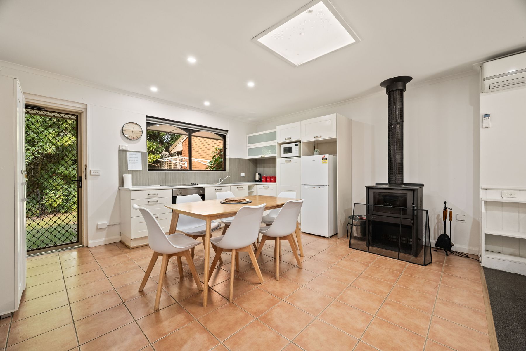 2/12 Gavan Street, Bright VIC 3741, Bright - Thumbnail 6