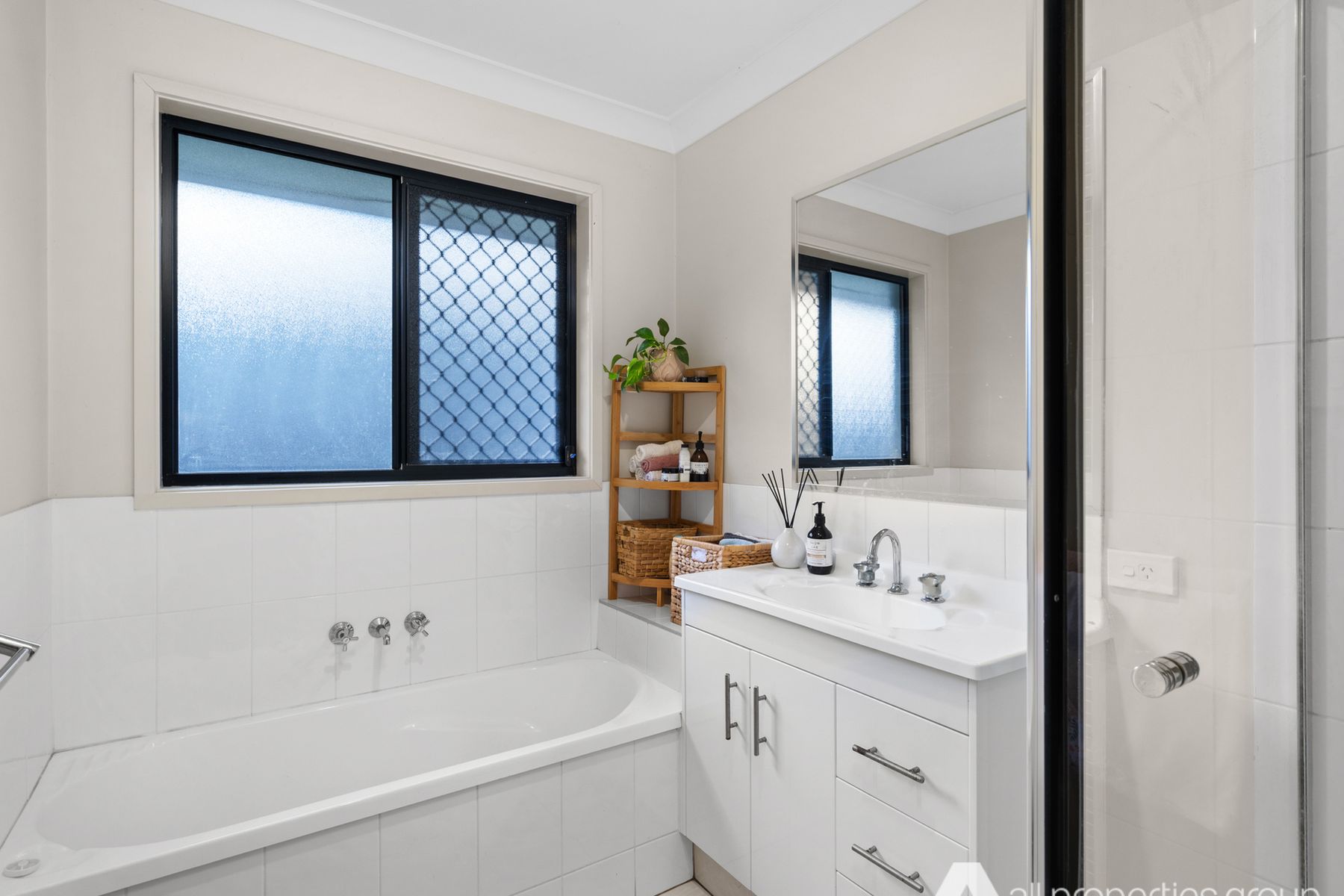 10 Domatia Street, Heathwood QLD 4110, Heathwood - Thumbnail 7