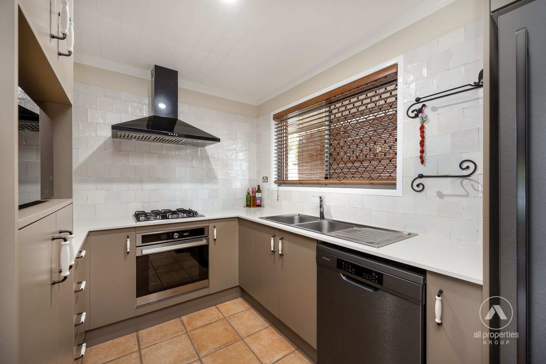 551 Browns Plains Road, Crestmead QLD 4132, Crestmead - Thumbnail 4