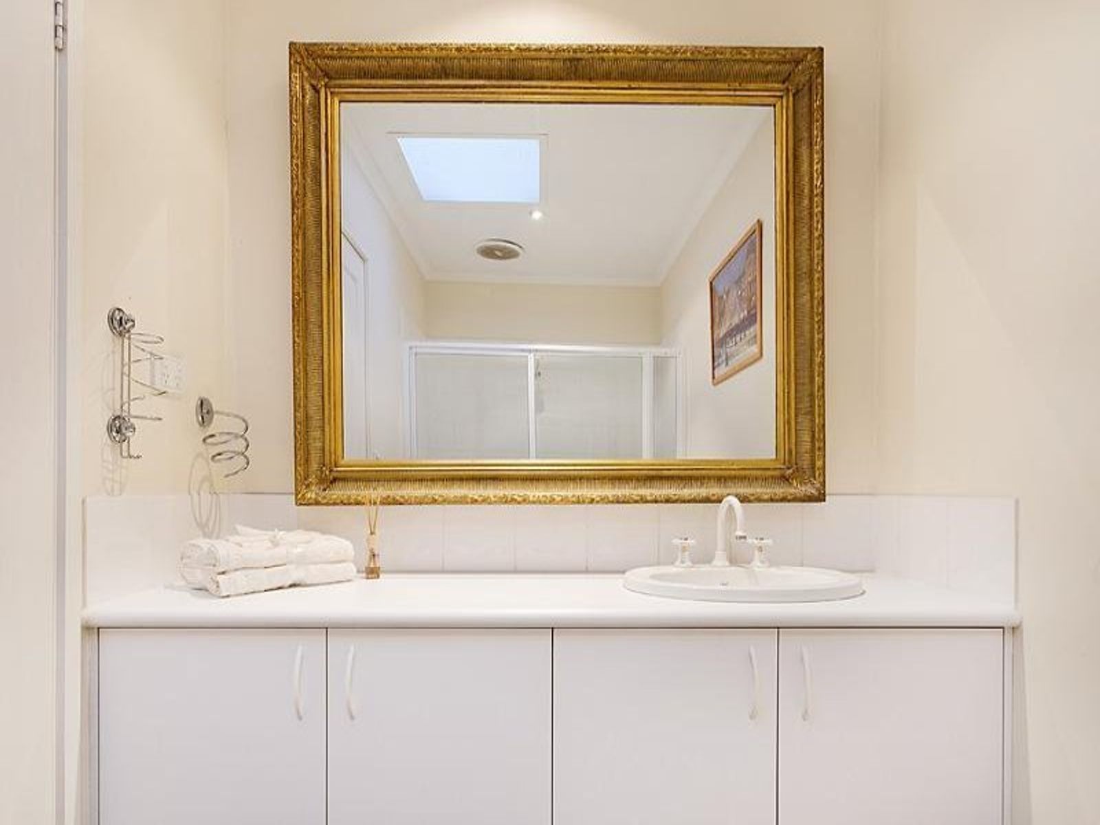 49 Cakebread Mews, Kensington - Thumbnail 8