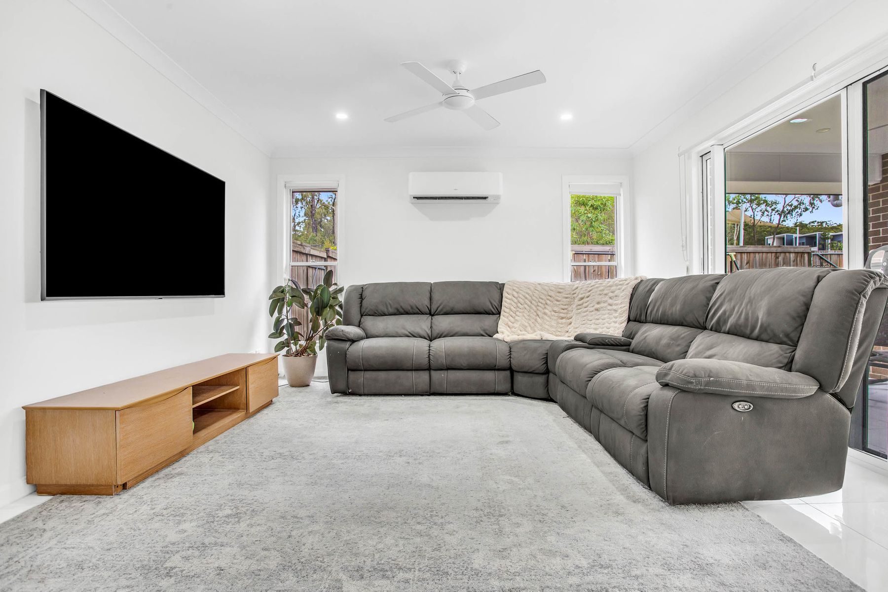 57 Neumann Drive, Yarrabilba QLD 4207, Yarrabilba - Thumbnail 5