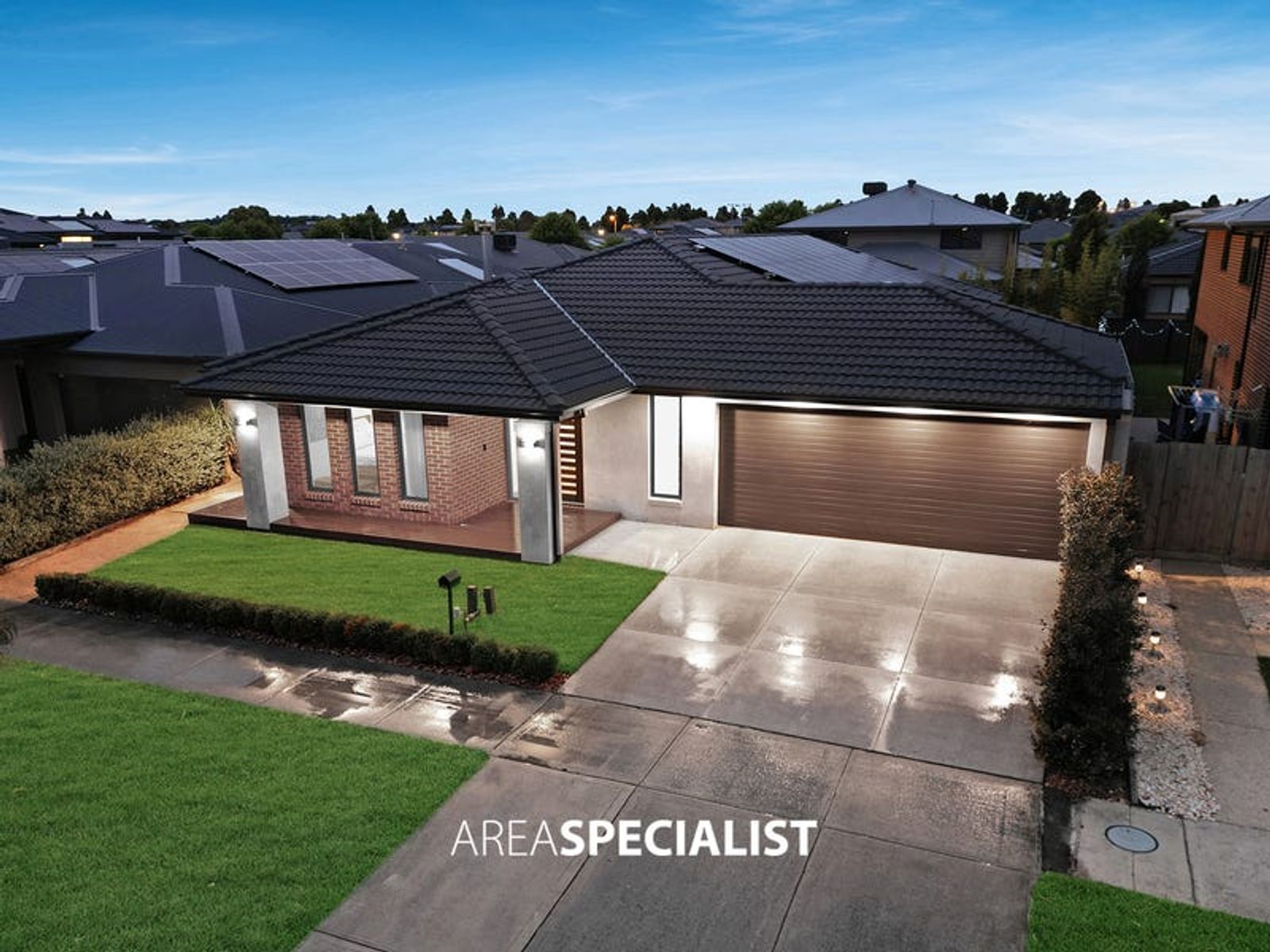 49 Trillium Boulevard, Cranbourne North, VIC 3977, Cranbourne North - Thumbnail 2
