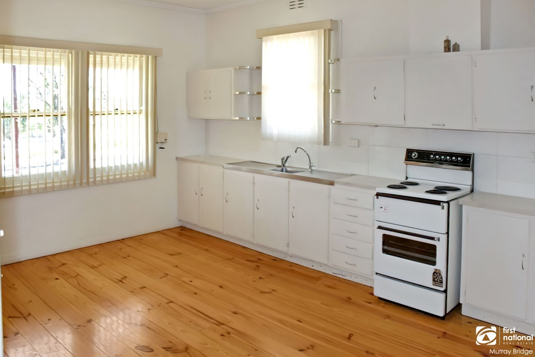 32 Mannum Road, Murray Bridge SA 5253, Murray Bridge - Thumbnail 2