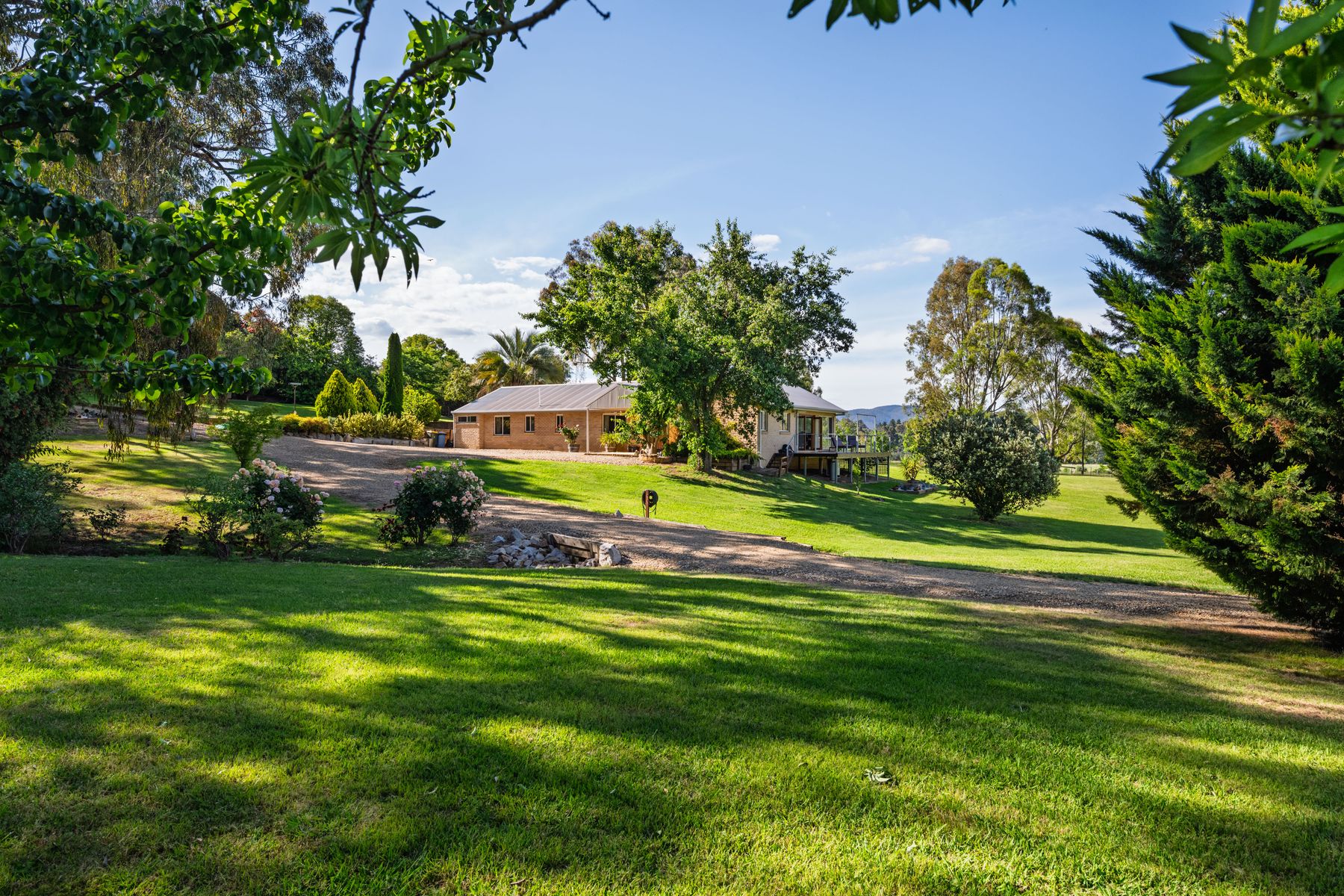 411 Buffalo Creek Road, Myrtleford VIC 3737, Myrtleford - Thumbnail 2