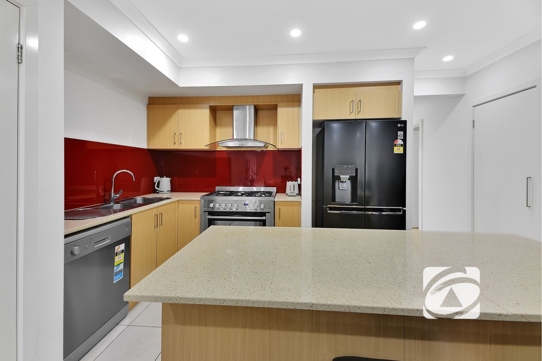 2 Dexter Crescent, Clyde North VIC 3978, Clyde North - Thumbnail 6