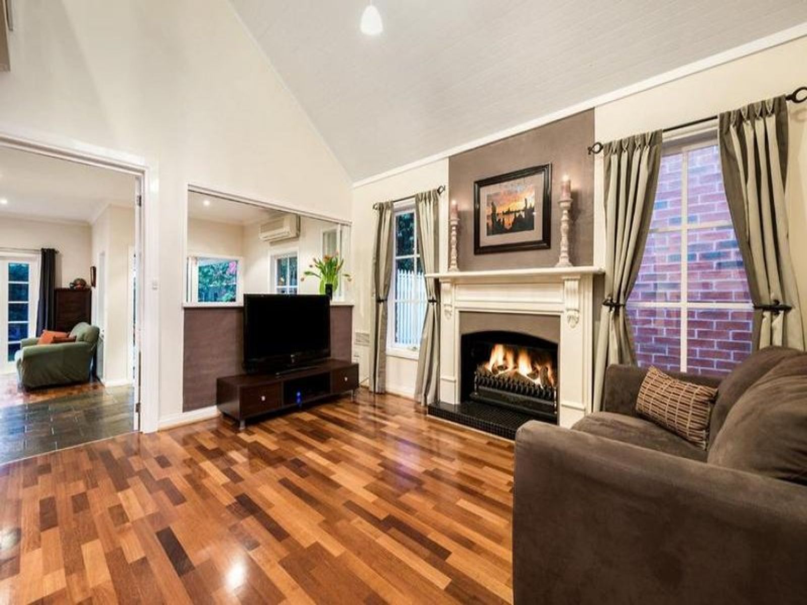 84 Westbourne Road, Kensington - Thumbnail 3
