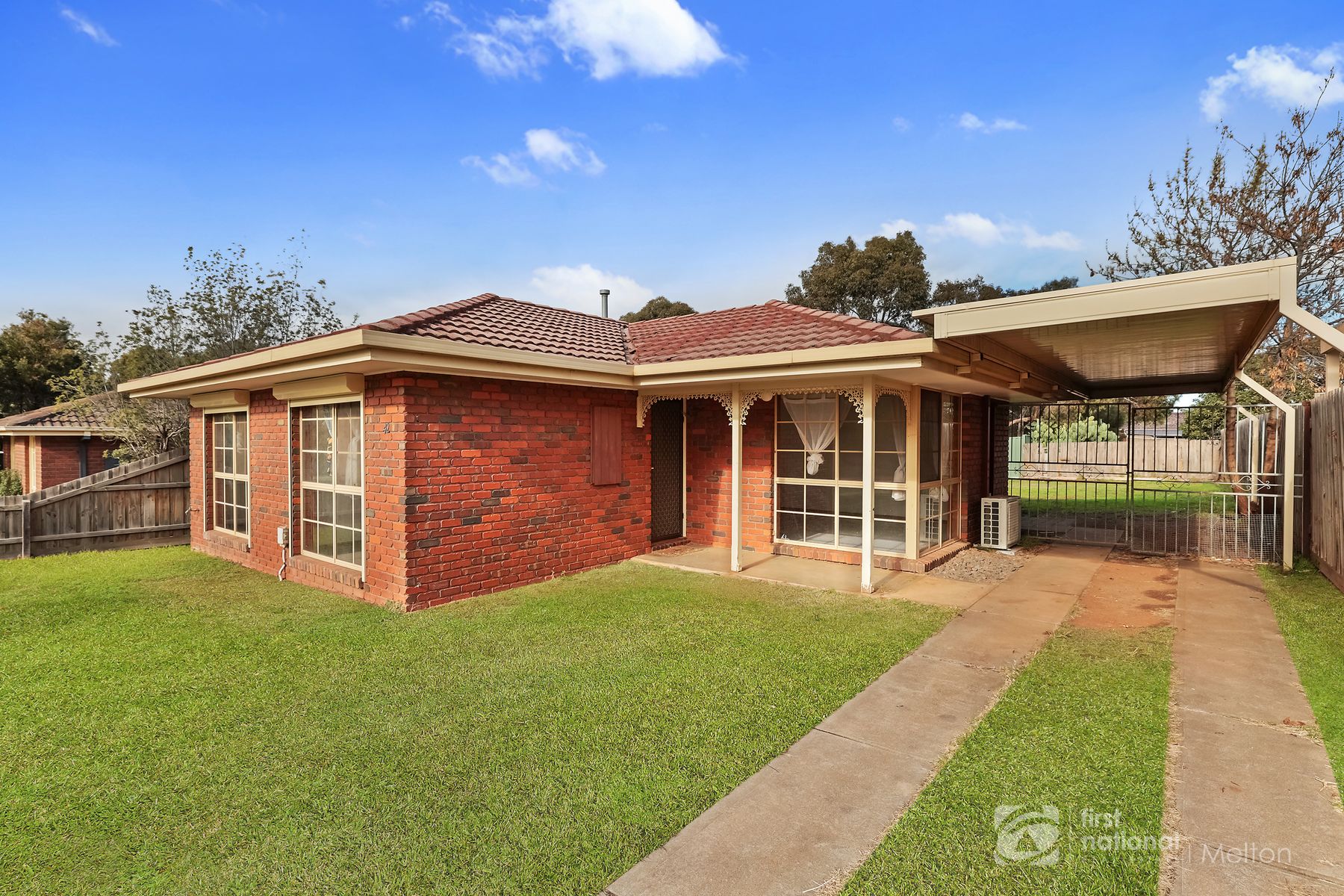 42 Pennyroyal Crescent, Kurunjang VIC 3337, Kurunjang - Thumbnail 2