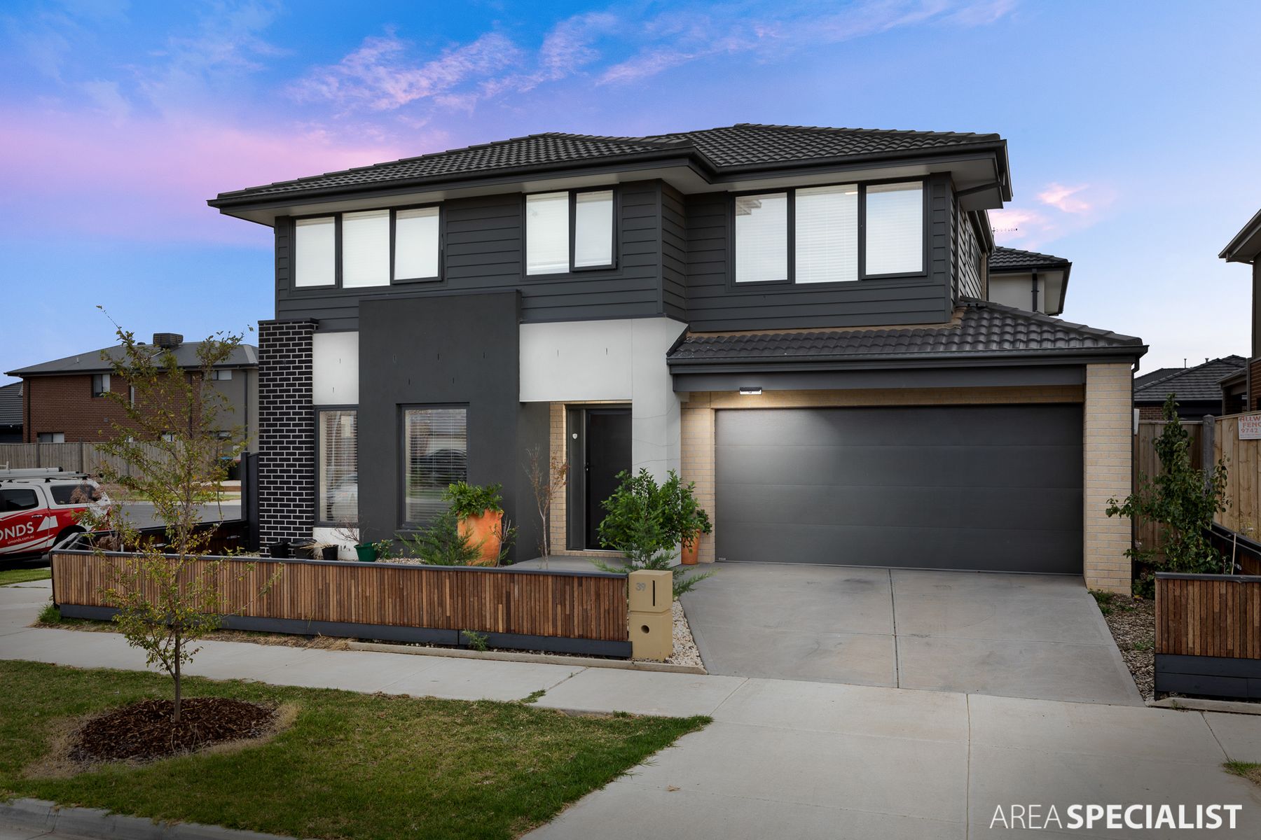 39 Constantine Drive, Point Cook, VIC 3030, Point Cook - Thumbnail 2