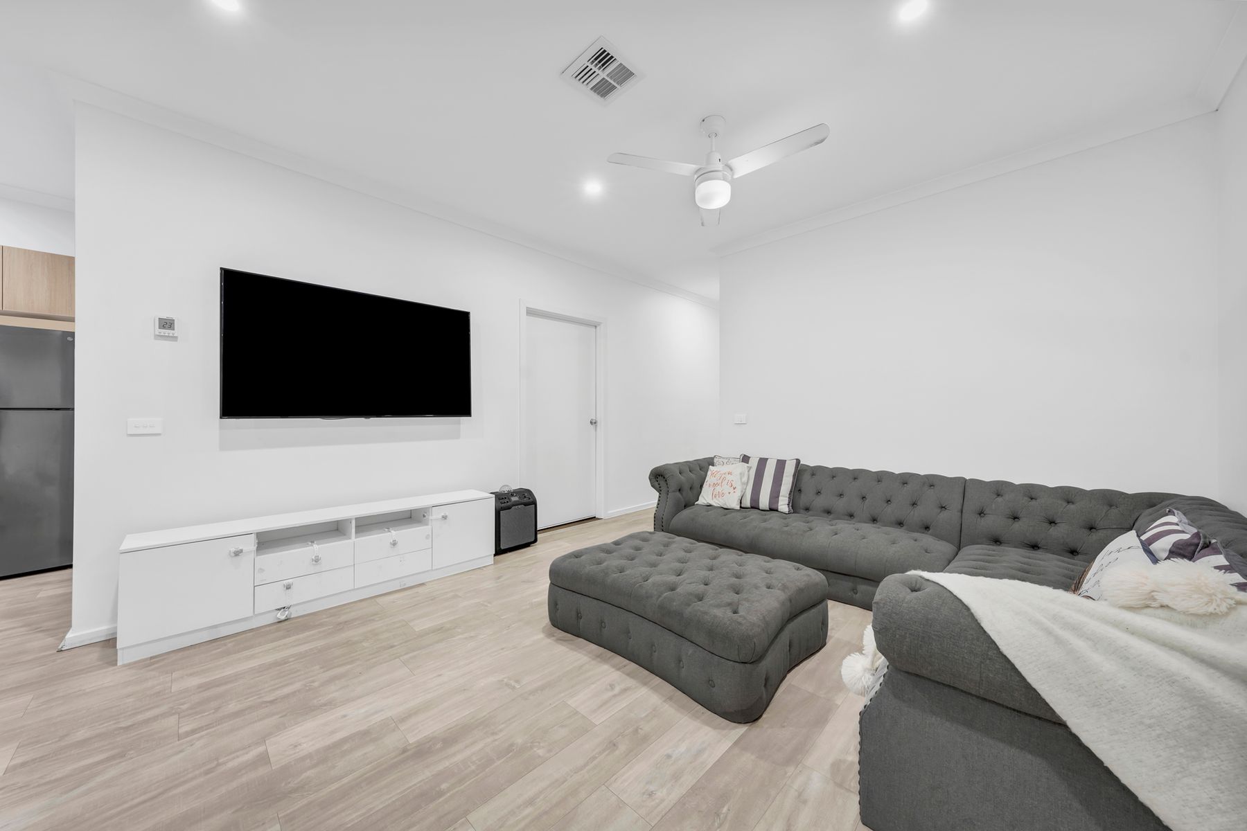 6 Alfonso Court, Lynbrook, VIC 3975, Lynbrook - Thumbnail 2
