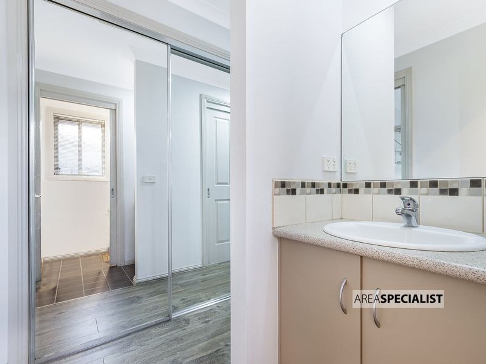 26 BORONIA AVENUE, Cranbourne, VIC 3977, Cranbourne - Thumbnail 8