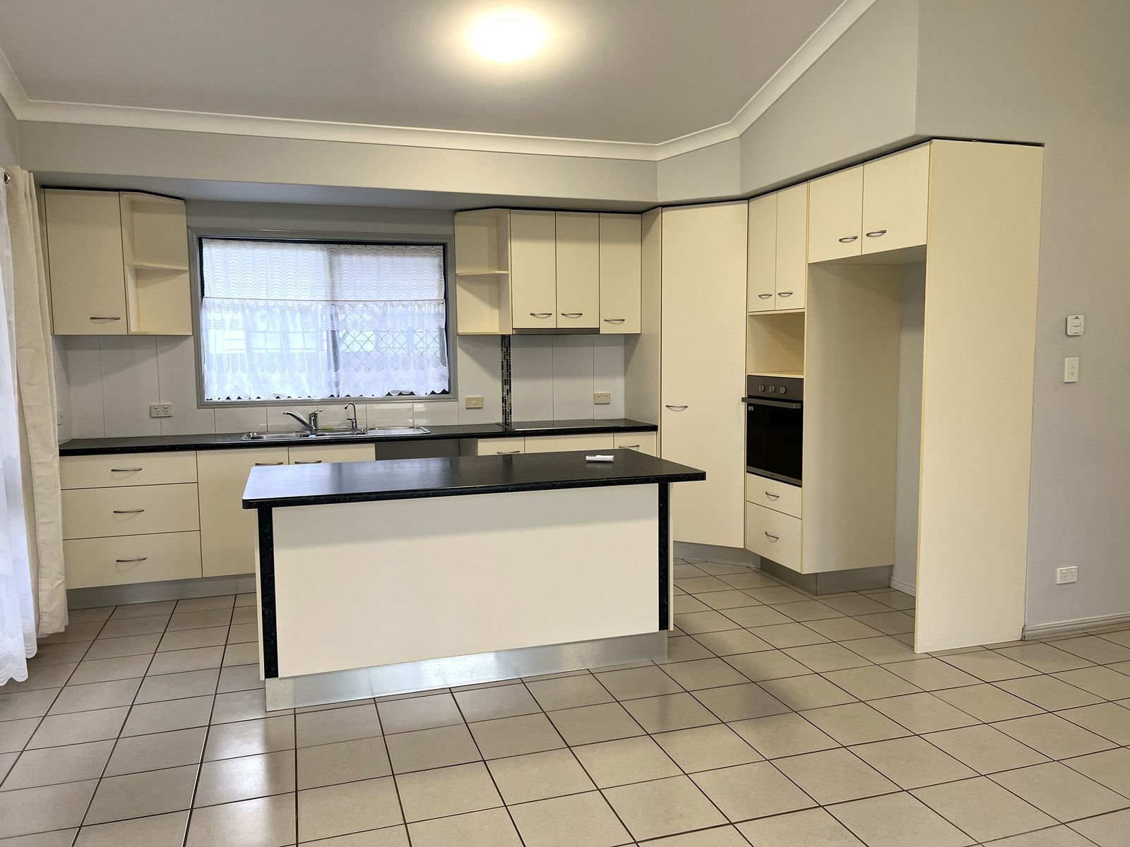 9 Christensen Street, Cordalba QLD 4660, Cordalba - Thumbnail 2