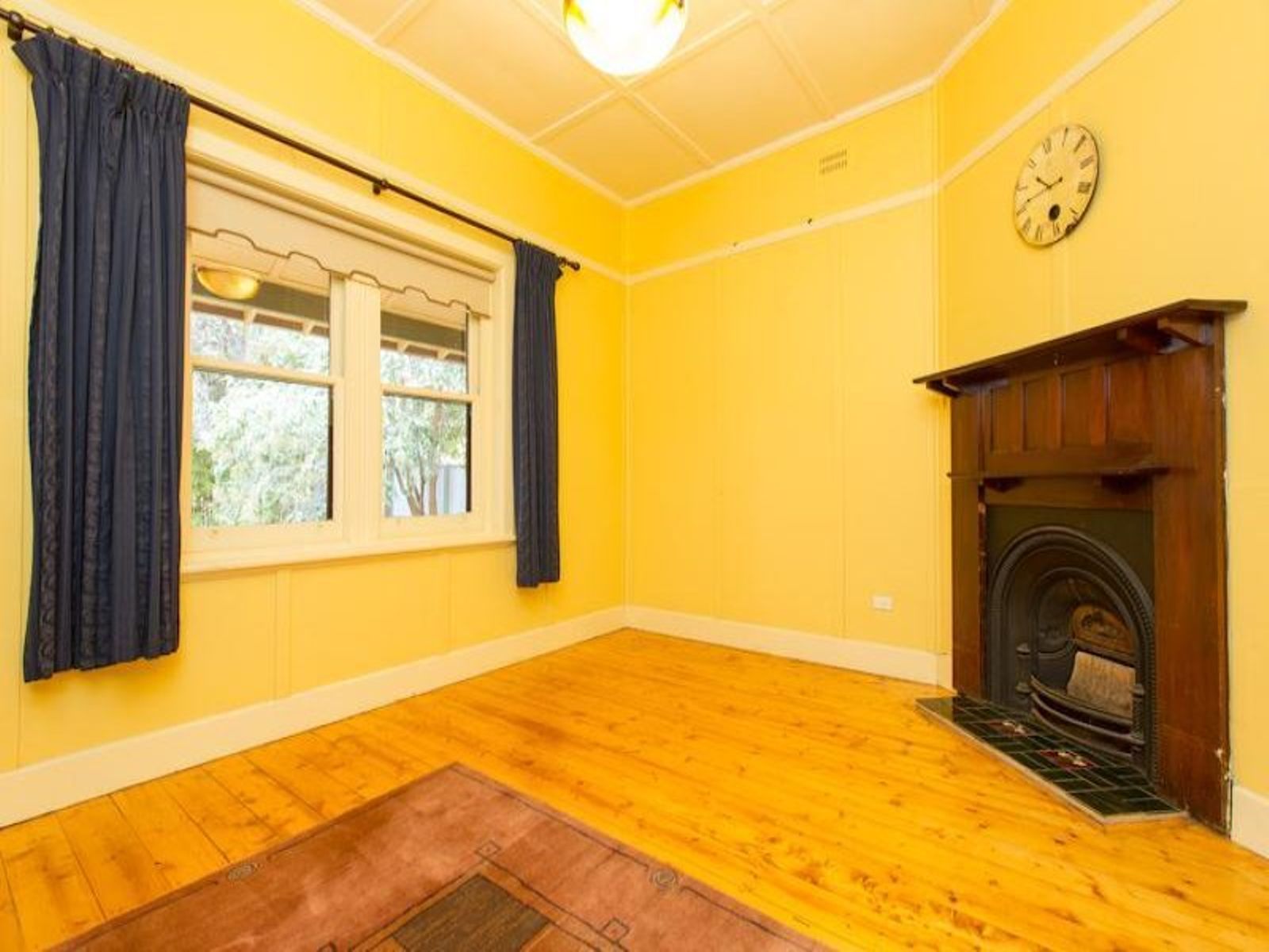 202 Tenth Street, Mildura - Thumbnail 2