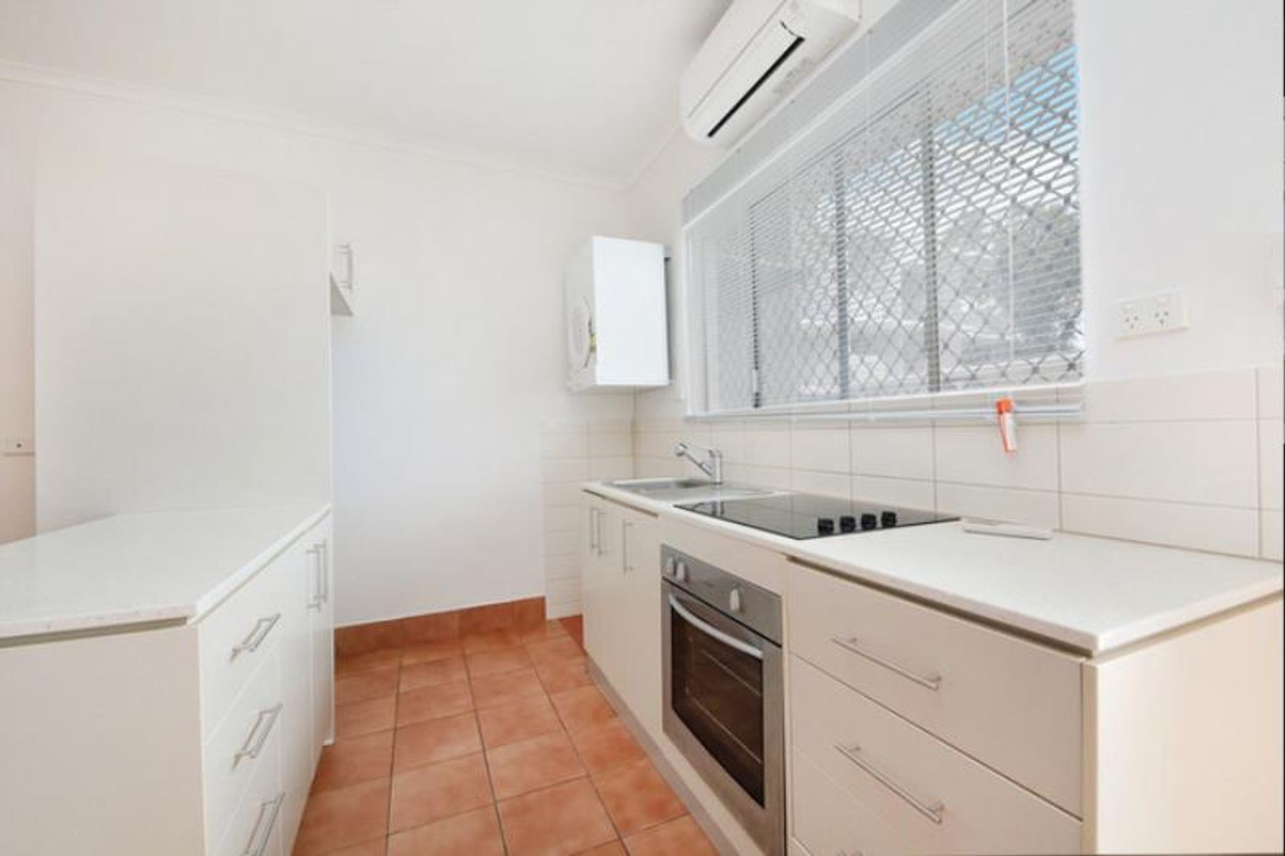 2/140 Dickward Drive, Coconut Grove NT 0810, Coconut Grove - Thumbnail 4