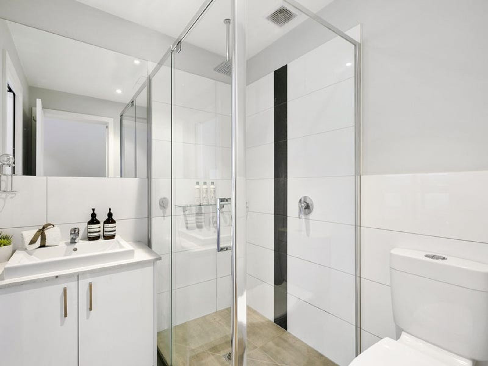 2/32 Spray Street, Mornington, VIC 3931, Mornington - Thumbnail 3