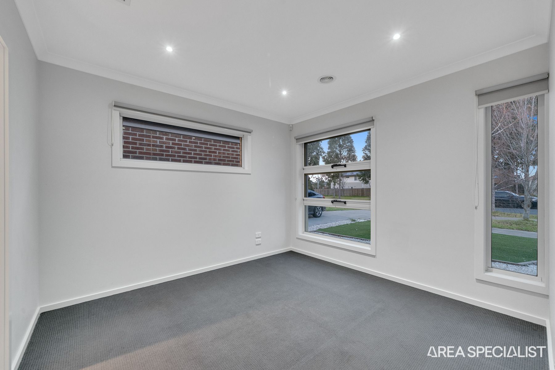 19 Shipwright Parade, Werribee, VIC 3030, Werribee - Thumbnail 4