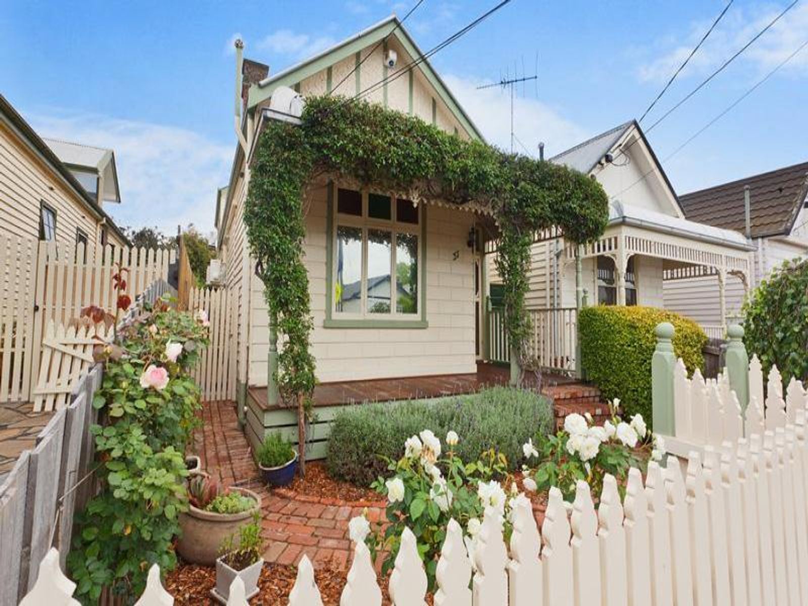 37 Bangalore Street, Kensington - Thumbnail 2