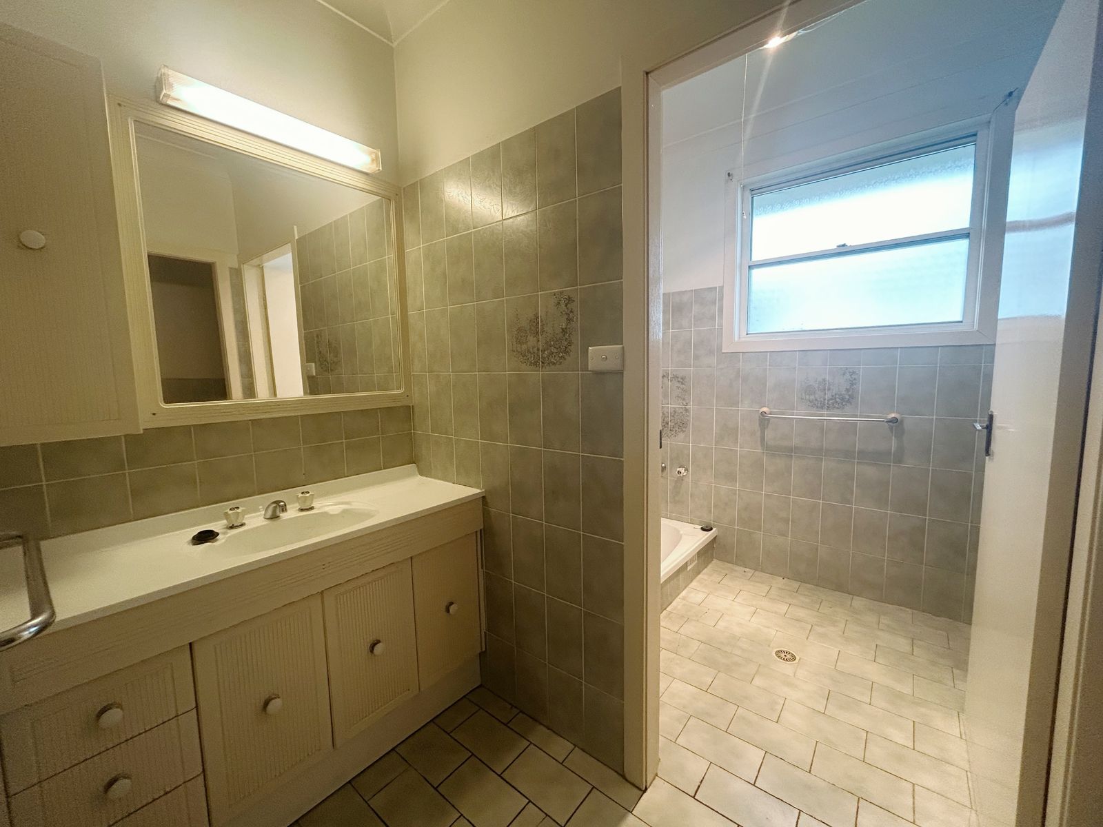 81 The Esplanade, Ettalong Beach NSW 2257, Ettalong Beach - Thumbnail 7