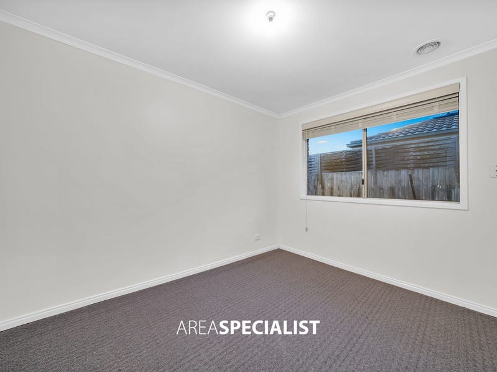 22 Caroline Crescent, Cranbourne West, VIC 3977, Cranbourne West - Thumbnail 5