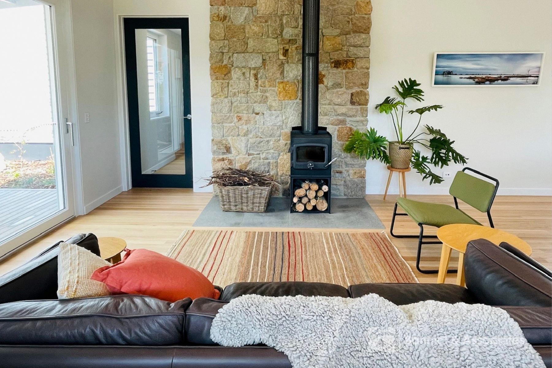 8 Kerferd Road, Beechworth VIC 3747, Beechworth - Thumbnail 2