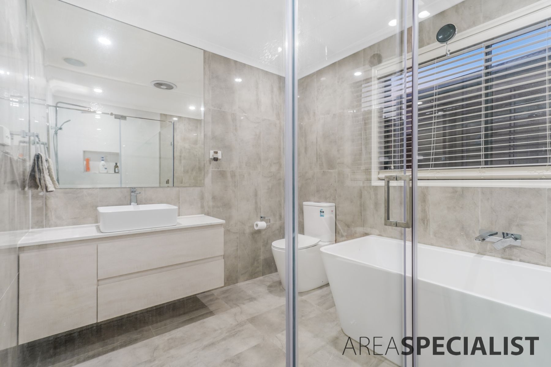 10 Red Oak Terrace, Lyndhurst, VIC 3975, Lyndhurst - Thumbnail 4