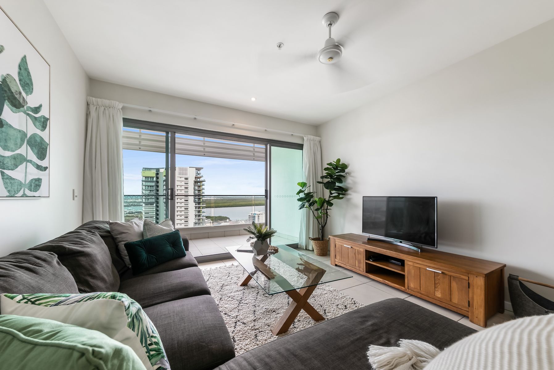 2404/43E Knuckey Street, Darwin City NT 0800, Darwin City - Thumbnail 4