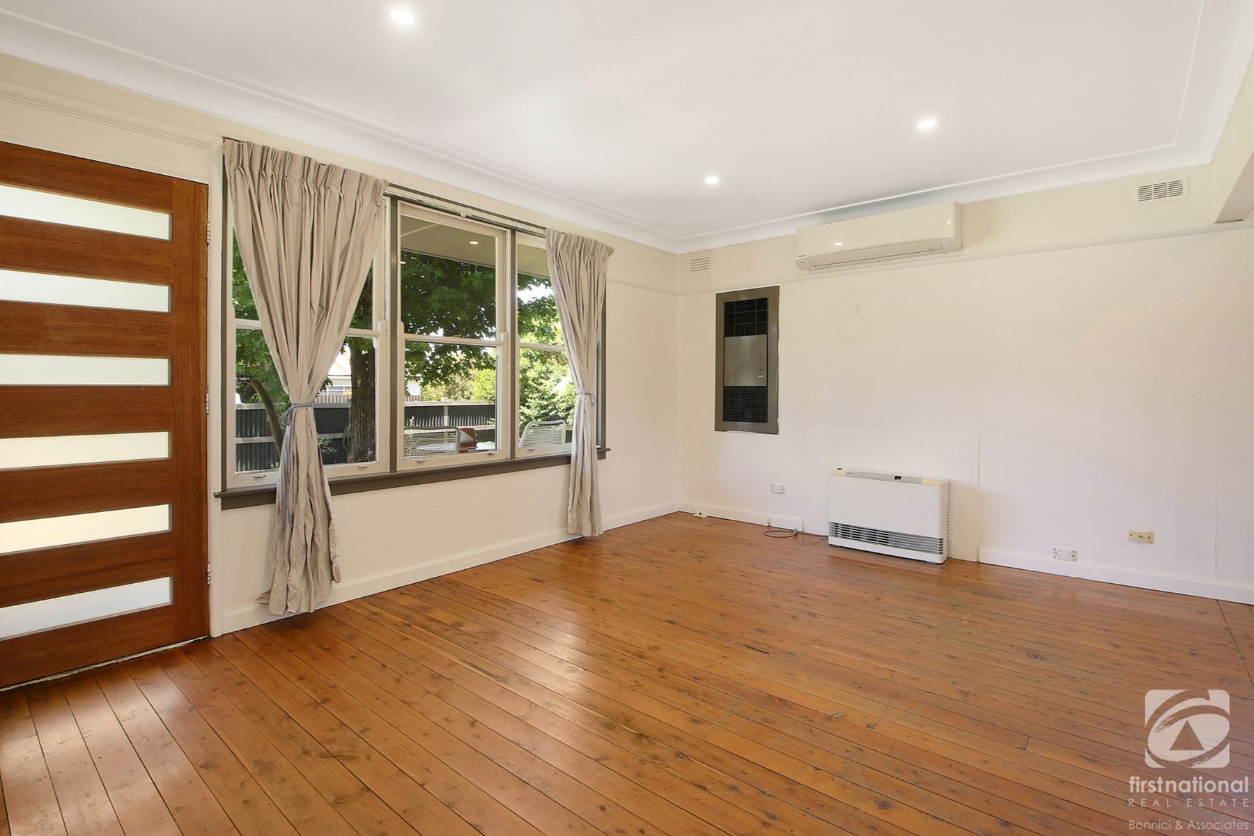 1007 Calimo Street, North Albury NSW 2640, North Albury - Thumbnail 4