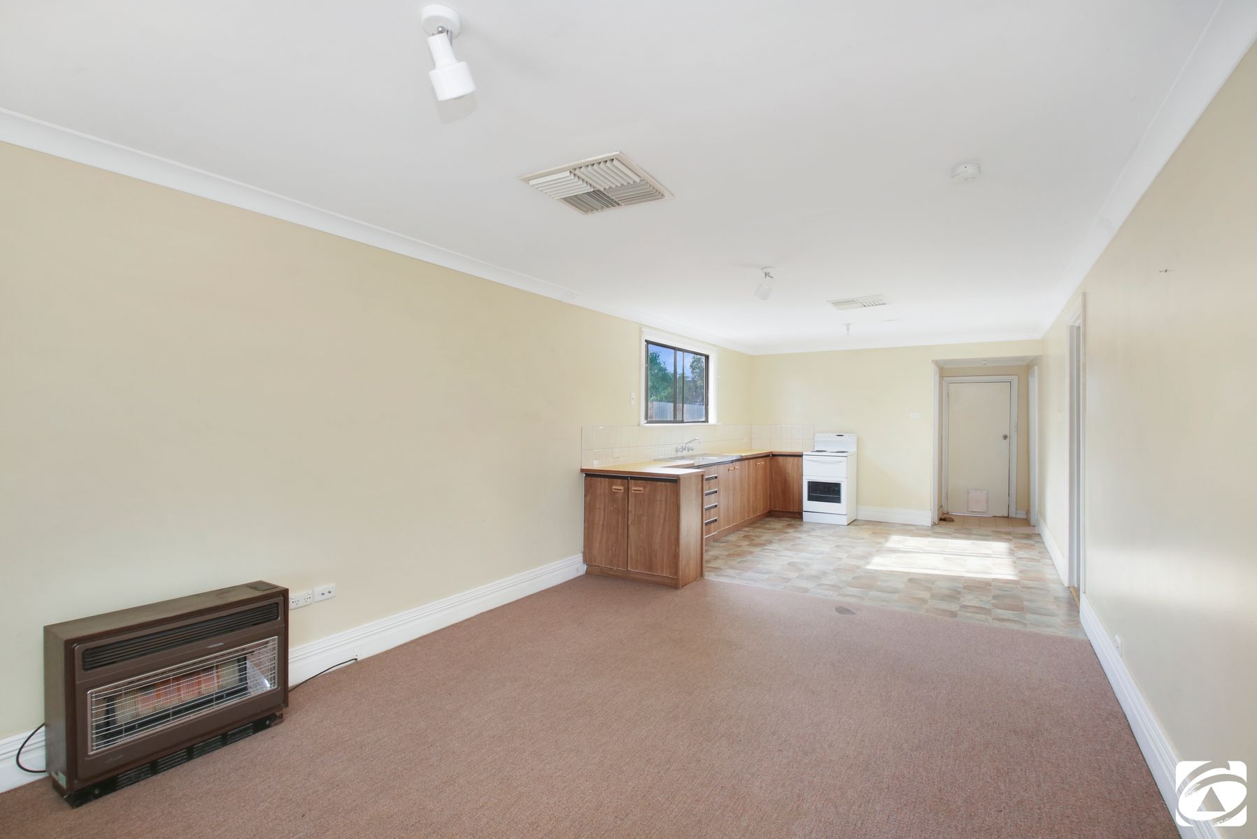 207 Cornish Street, Broken Hill NSW 2880, Broken Hill - Thumbnail 4