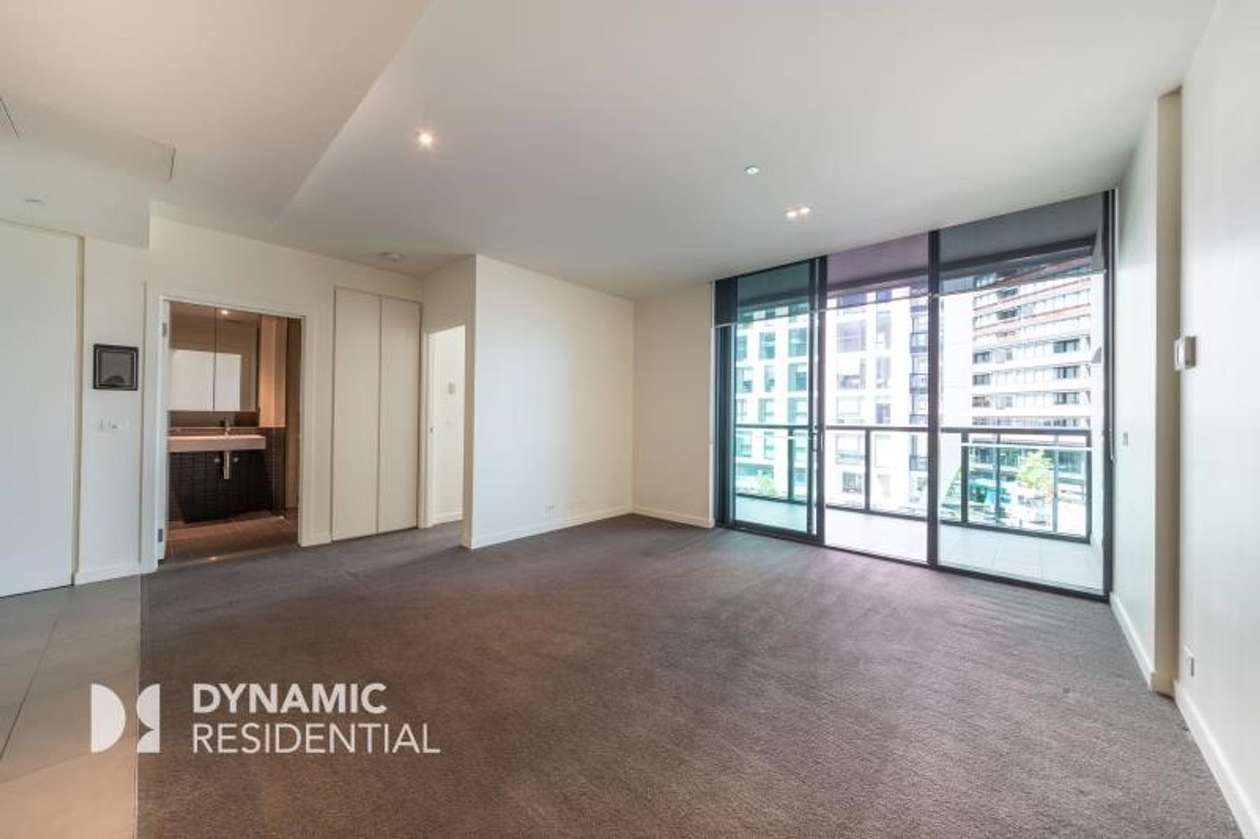 2E/9 Waterside Place, Docklands, Docklands - Thumbnail 5