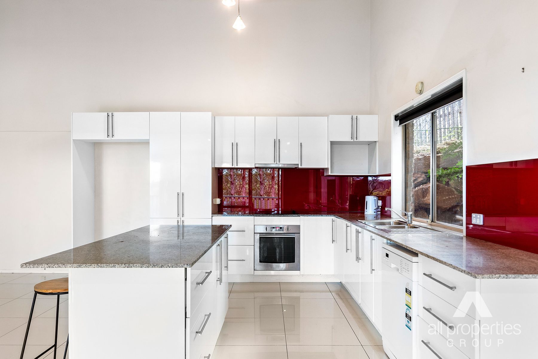 17 Crestridge Crescent, Oxenford QLD 4210, Oxenford - Thumbnail 4
