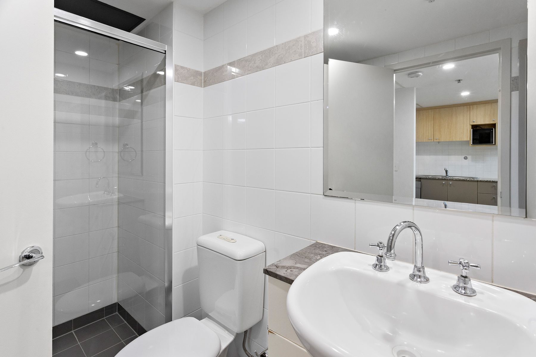 1811/2A Help Street, Chatswood NSW 2067, Chatswood - Thumbnail 4