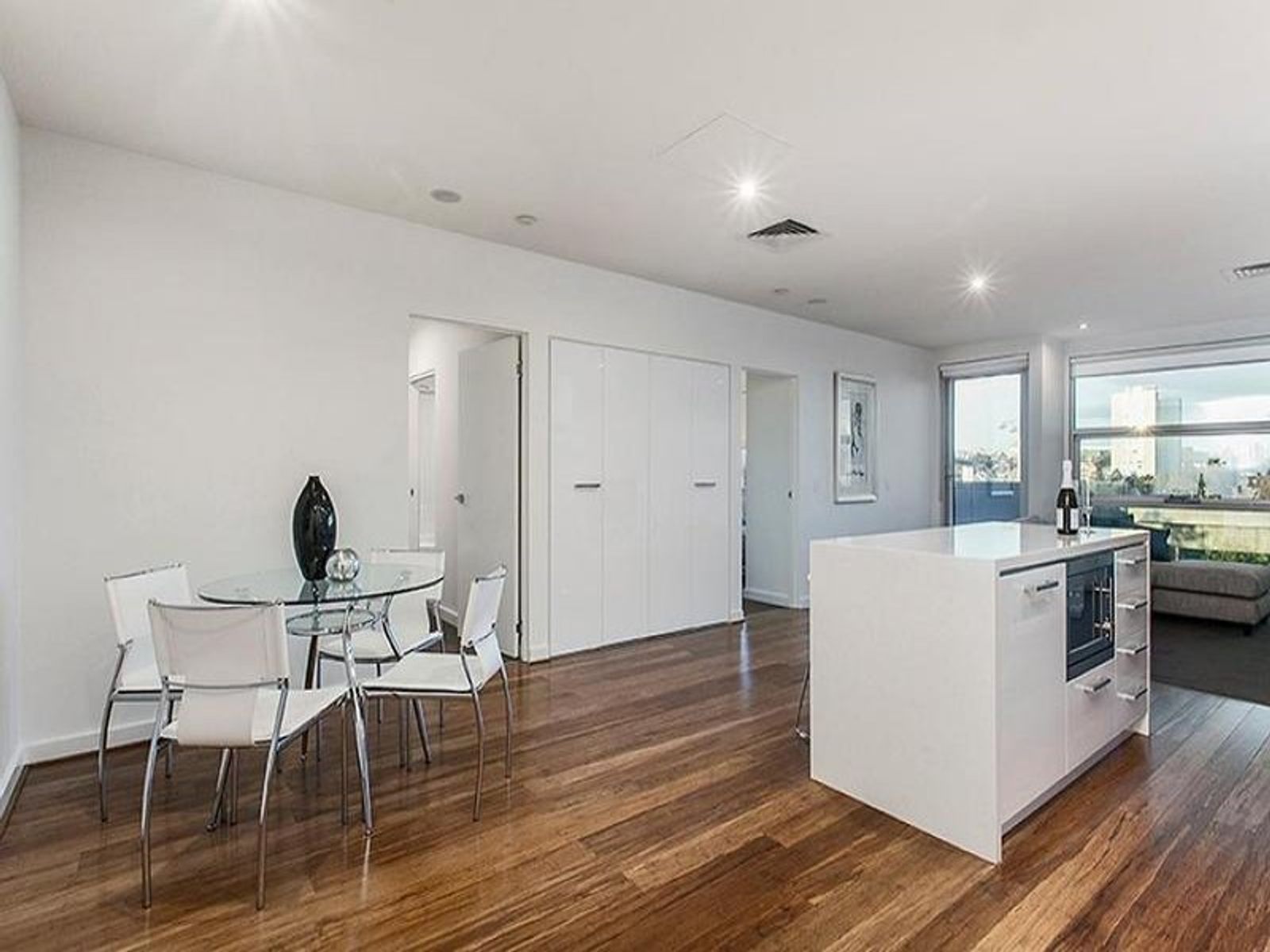 405/18 Bent Street, Kensington - Thumbnail 3