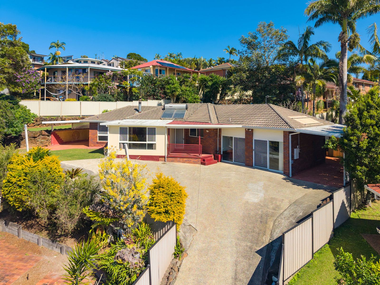 16 Honeymyrtle Drive, Banora Point NSW 2486, Banora Point - Image 1