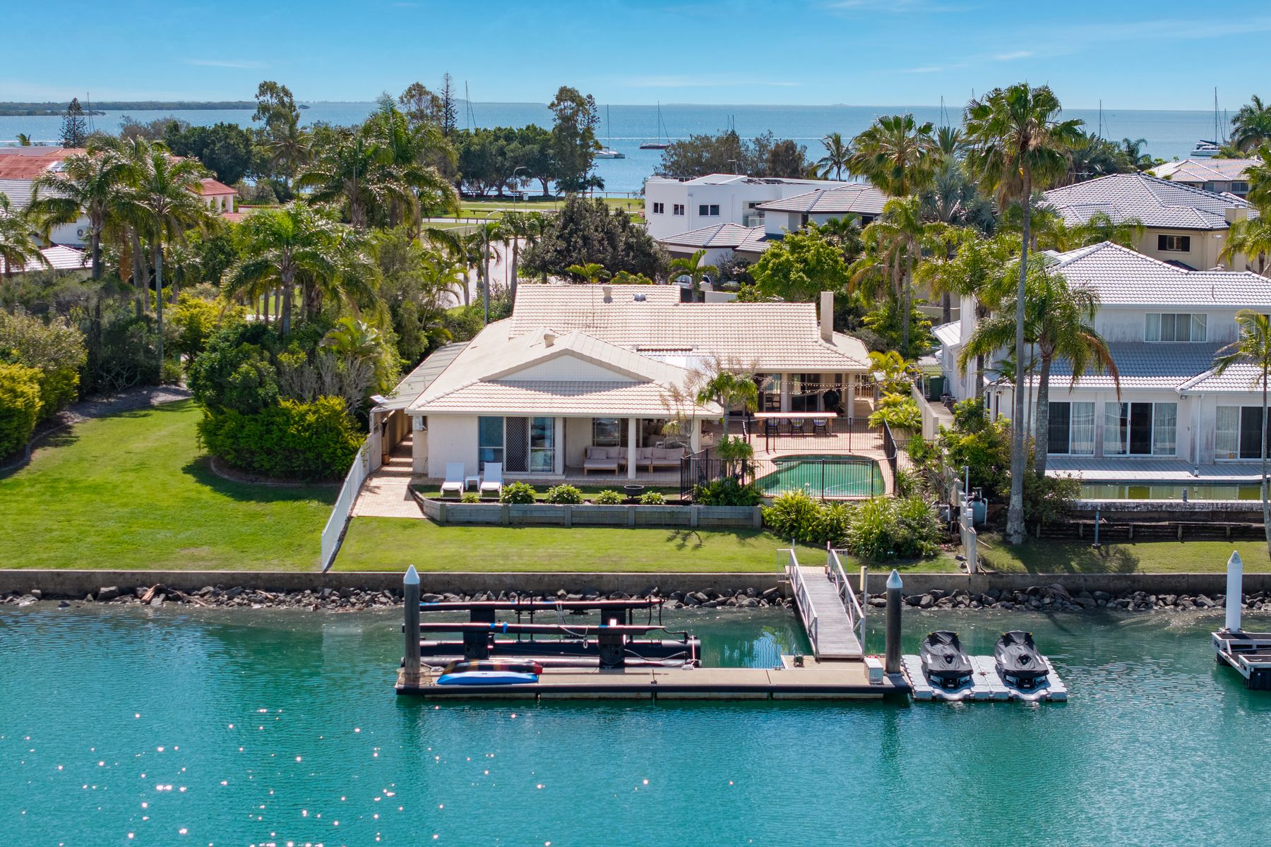 33 Seacrest Court, Raby Bay - Image 1