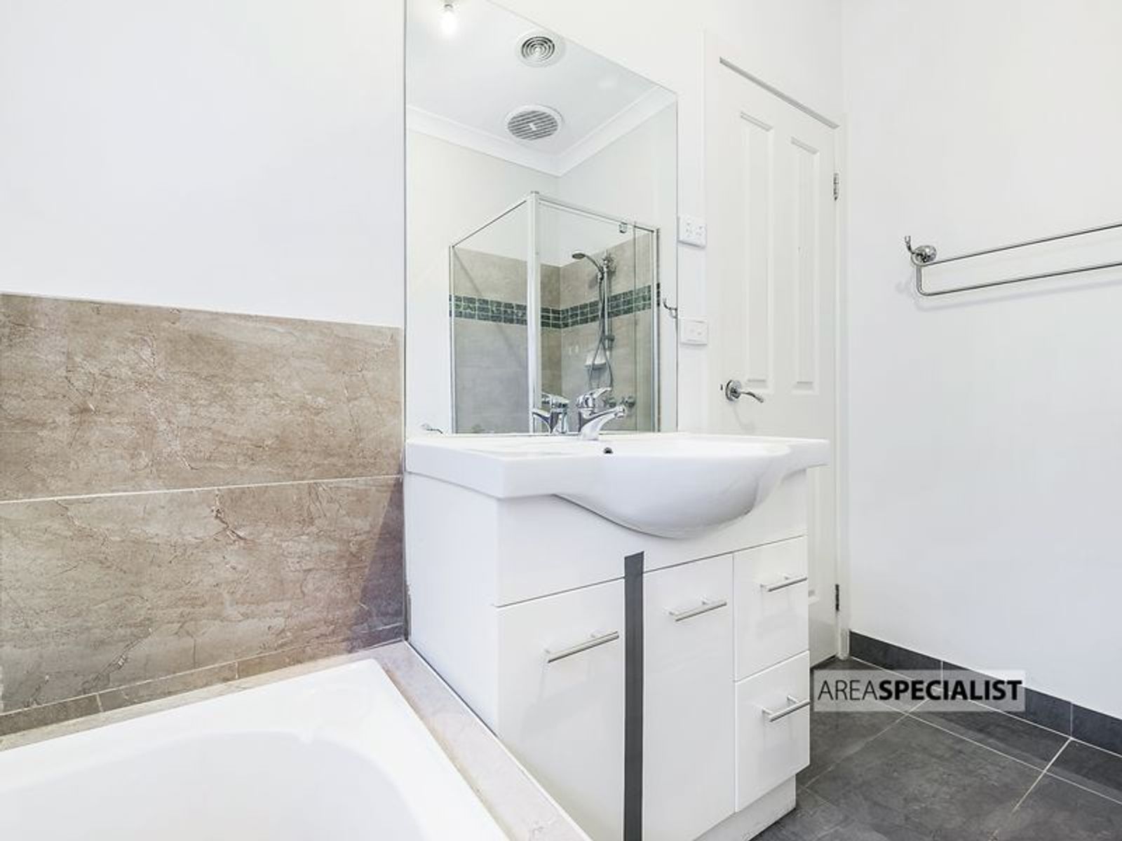 3/7 Seventh Avenue, Dandenong, VIC 3175, Dandenong - Thumbnail 3