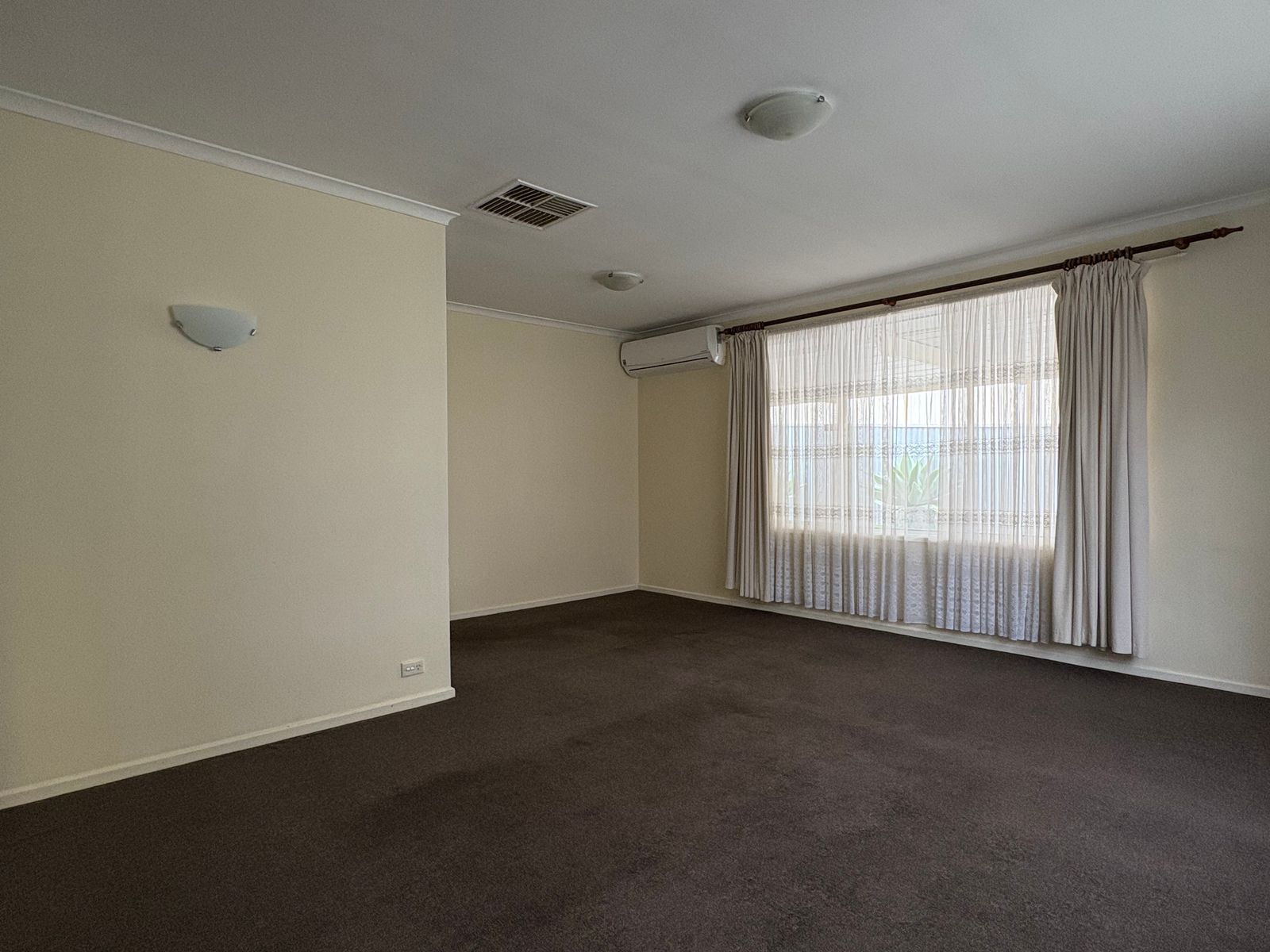 10 Greenloop Crescent, Huntfield Heights SA 5163, Huntfield Heights - Thumbnail 5