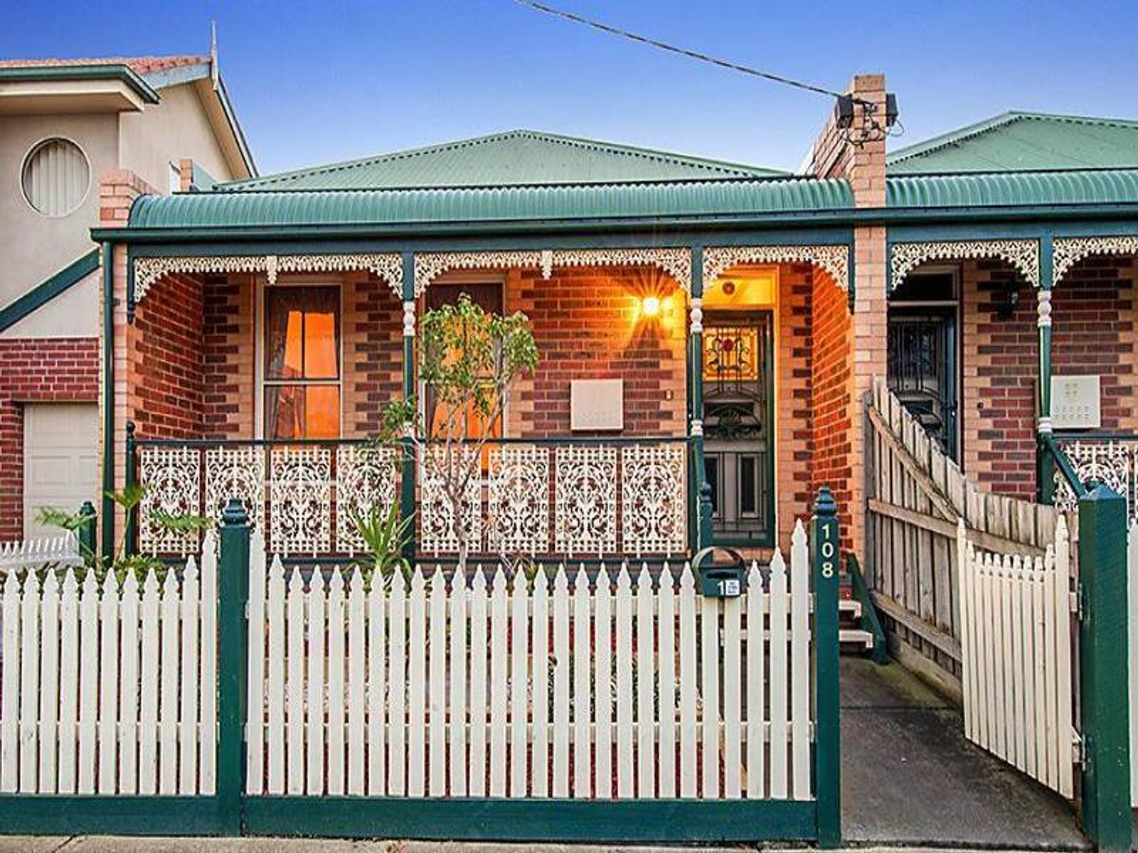 1/108 Roseberry Street, Ascot Vale - Thumbnail 3