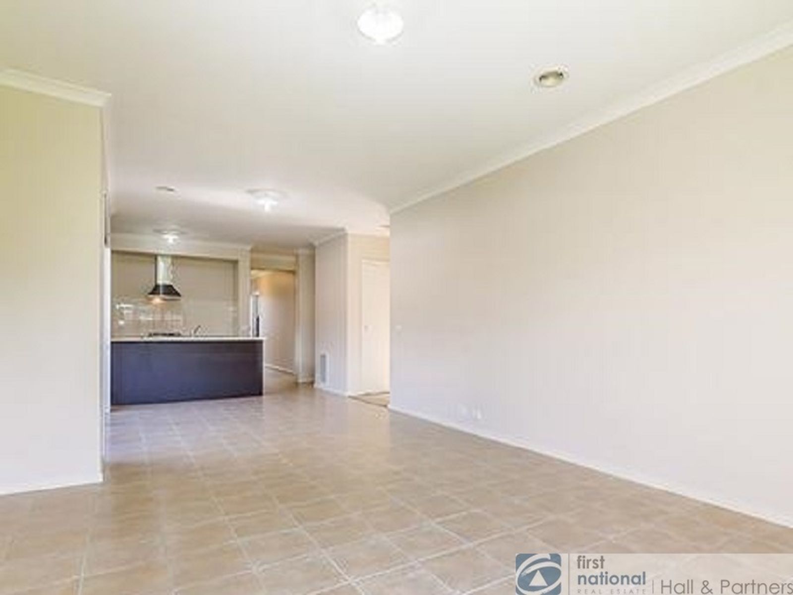 39 Kindred Avenue, Cranbourne North VIC 3977, Cranbourne North - Thumbnail 5