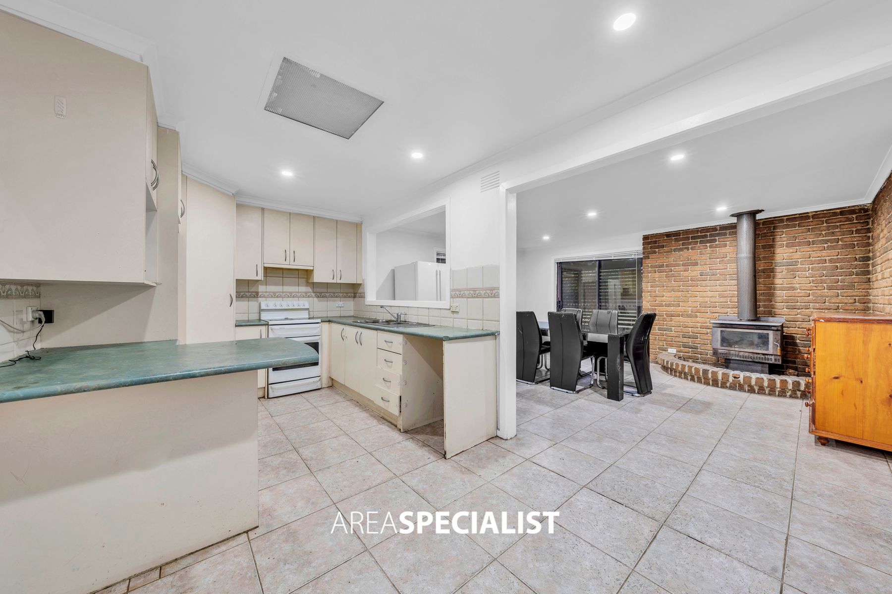 27 Dunbar Avenue, Cranbourne, VIC 3977, Cranbourne - Thumbnail 7