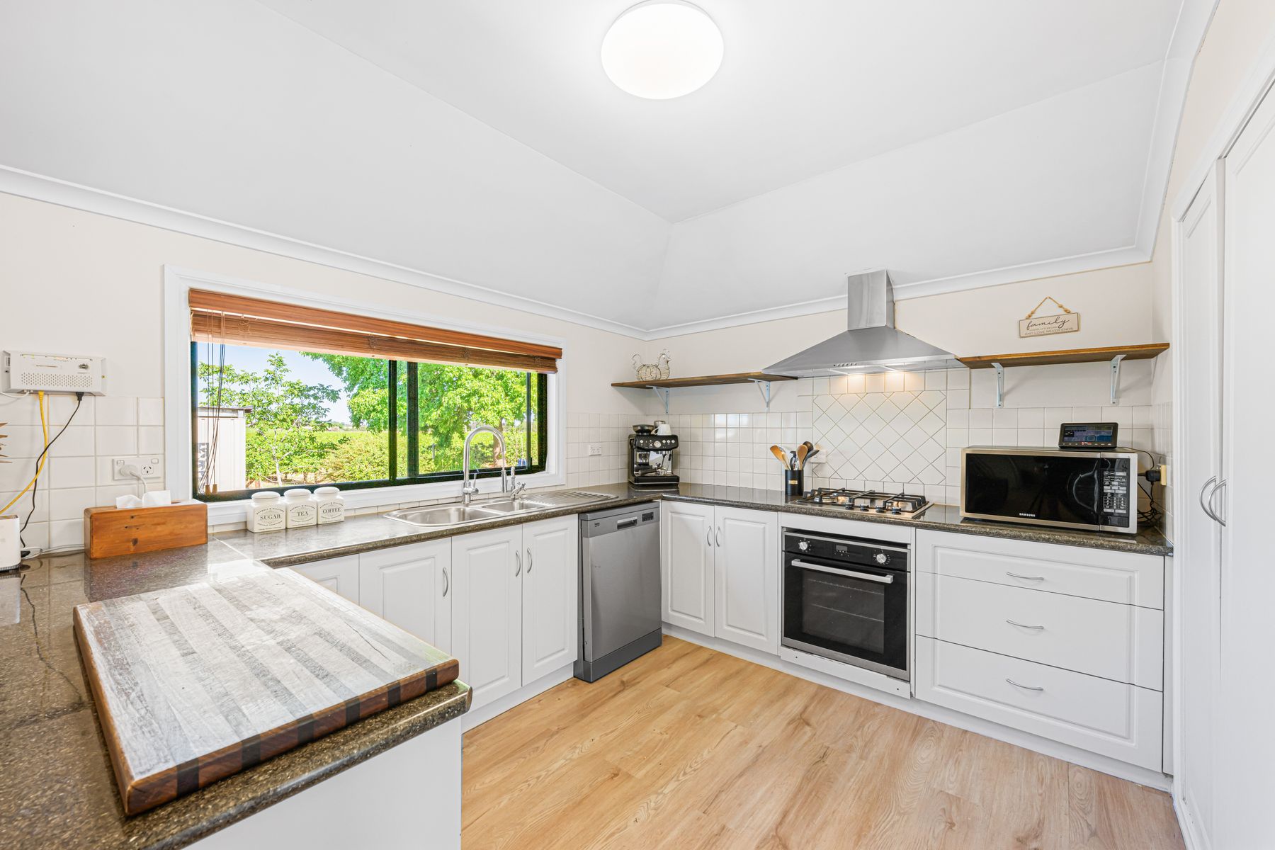 8406 Calder Highway, Red Cliffs VIC 3496, Red Cliffs - Thumbnail 7