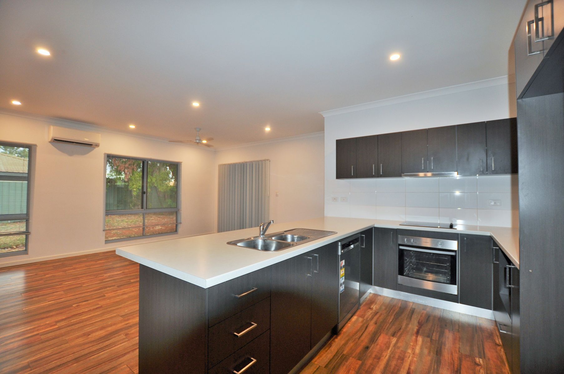 4 Sturt Place, South Hedland WA 6722, South Hedland - Thumbnail 2