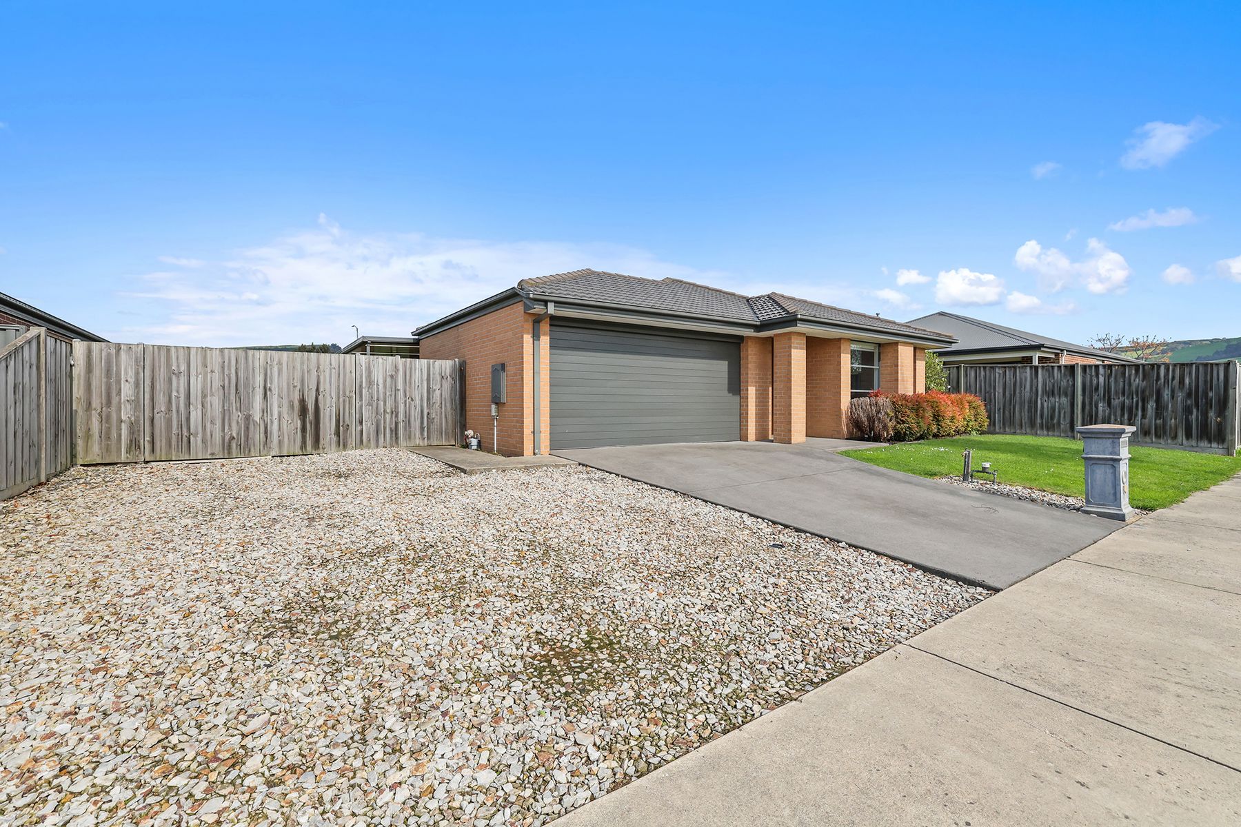 64 Daveys Drive, Trafalgar, VIC 3824, Trafalgar - Thumbnail 2